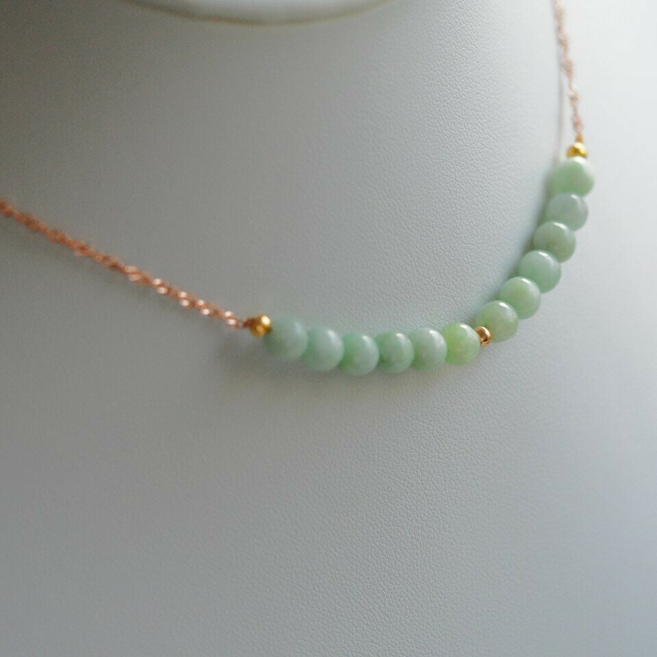 白珊瑚 - 翡翠　SV　ネックレス　天然無処理ヒスイ