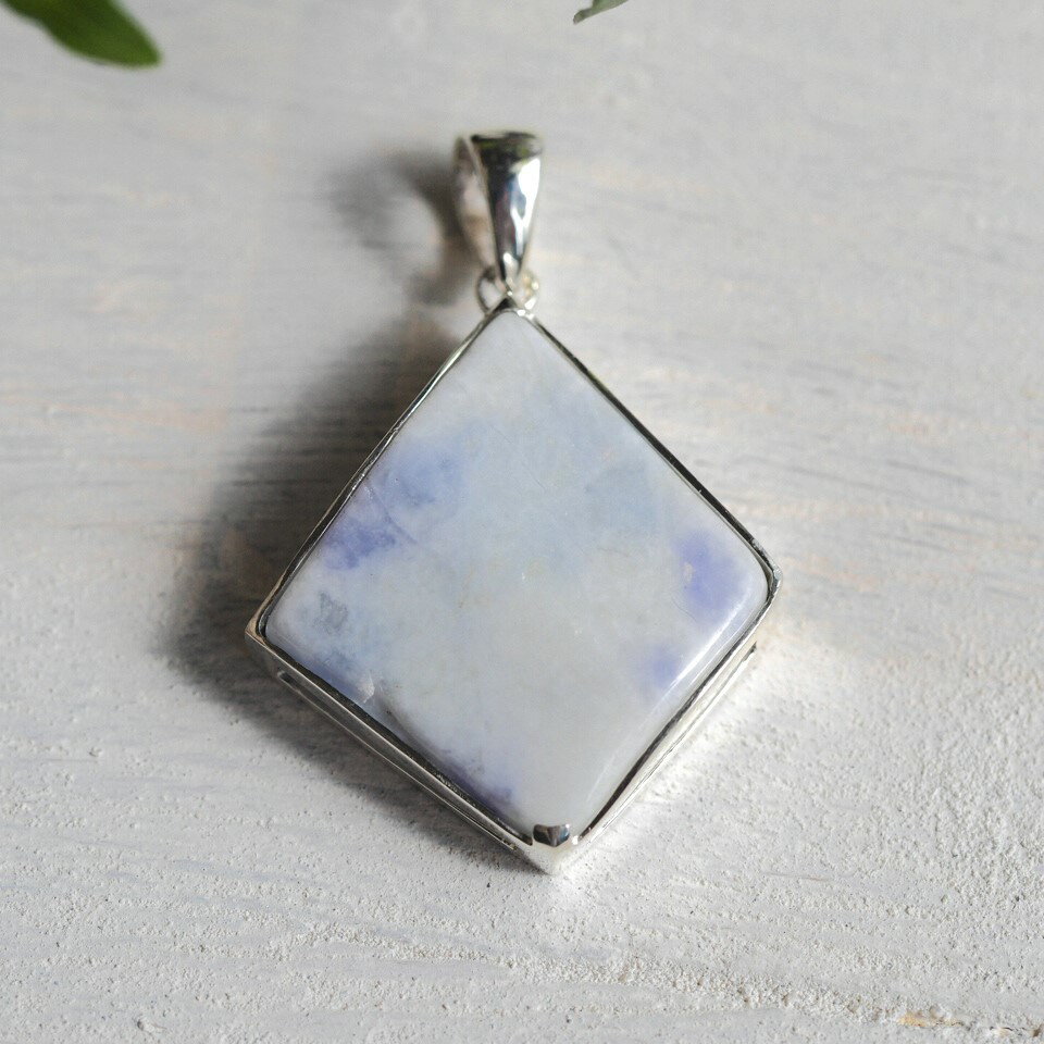 糸魚川翡翠　SV　ペンダントトップ　男性　女性　お守り