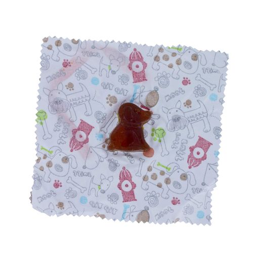 カラフルな装飾、かわいらしいデザインの松脂です。 松脂も成型してあり、プレゼントに最適です。 引っ掛かりが強めで張りのある音を出しやすいのが特徴です。