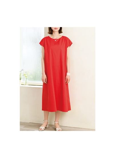 Sewing Pattern Studio 縫い代付き型紙・パターン バックシャンデザインのワンピース MサイズSB-0036 ■参考材料用尺(左からS・M・L LL) <表布 110cm幅> 2m80cm・2m90cm・3m・3m10cm <接着芯 112cm幅> 30cm・30cm・30cm・30cm <ボタン 直径1.1cm>共通 1個 ■サイズについて S M L LL 【バスト】 S126 / M130 / L136 / LL142 【着丈】 S108 / M115 / L119.5 / LL120.5 作り方レシピ付き