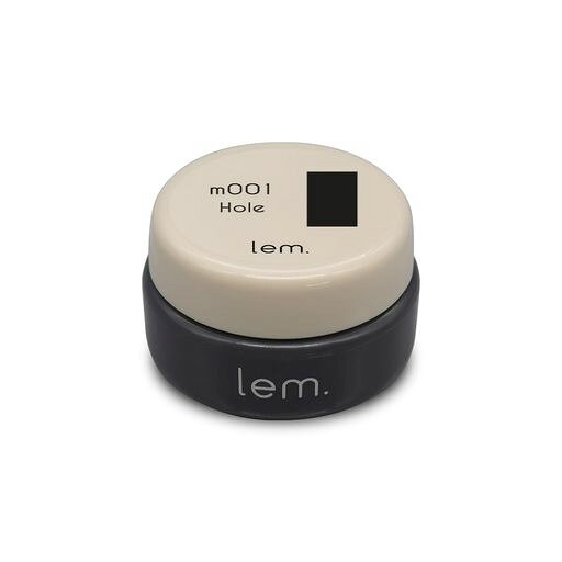 UVライト、UV/LEDライト(ハイブリッドライト等)で硬化してください。 UV...60秒、UV/LED...30秒 個人、業務 伸びが良く塗り心地の良いお洒落カラージェル。少しグレーがかったマットな黒。 カラージェル 男女両用 日本産