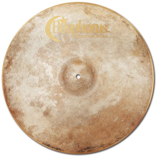 3人の職人によって1996年にトルコにて設立されたボスフォラス。可能な限り機械を排除し、伝統の製法を守り続けるその姿勢は他のシンバル工場と一線を画します。 伝統の素材(銅80%と錫20%の合金)を用い、特殊な加工により銀色に仕上げられた目を惹くルックスです。 ダーク過ぎずブライト過ぎず、中庸でバランスの良い音色でコントロールしやすい短めのサスティーンが特徴です。繊細なタッチにも十分応えてくれます。 サイズ:18インチ(約45.8cm) ※Bosphorusの製品は全て職人によるハンドメイド工程で作成されるため、写真と実物のイメージが多少異なる事があります。サウンドにこだわって作り上げられた製品の特性とご理解ください。
