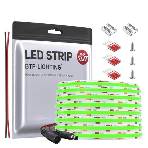 「超明るい」 DC12V 480LEDs/m 5M 8mm 緑色 グリーン。フレキシブルチップを搭載したボードのFCOB LEDテープライト。従来の5050 SMD 3528 SMDに比べ、FCOBテープライトの緻密な発光ユニットは、中間部の黒つぶれを防ぎ、明るく、柔らかく、均一な光を作り出します。 「省エネ」 FCOB単色シリーズのLEDテープライトはより省エネです。 調光可能で、寿命は30000時間以上と耐久性に優れています。 また、1年間の安心保証と24時間のカスタマーサービスを提供します。調光器は含まれていませんのでご注意ください。また、光の減衰率は1000時間後に3%未満になり、光の減衰率は3500時間後に30%未満になります。ご注意してください。 「切断可能、直列接続可能」 FCOBはフレキシブルなLEDテープライトです。はんだ付け可能な接合部は切断可能です。両端に2つの5.5mmx2.1mmDCプラグがあり、1つはメスで、もう1つはオスです。そのため、追加配線なしで簡単に直列接続することができます。 直列に接続する場合は、電力レベルに注意し、適切な電力の電源をご購入ください。