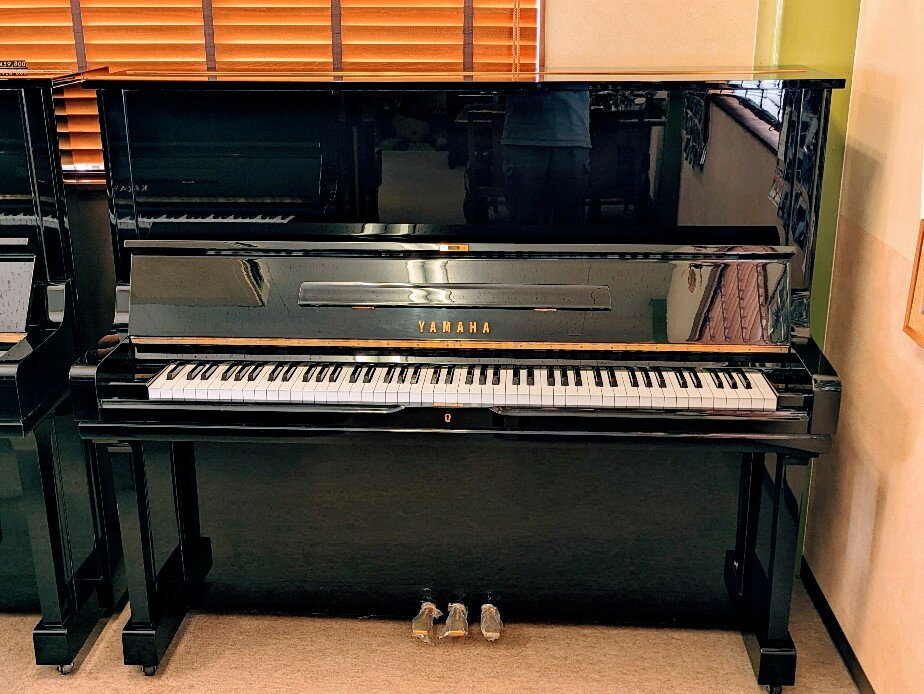 【中古】YAMAHA・ヤマハ　アップライトピアノ　U3M