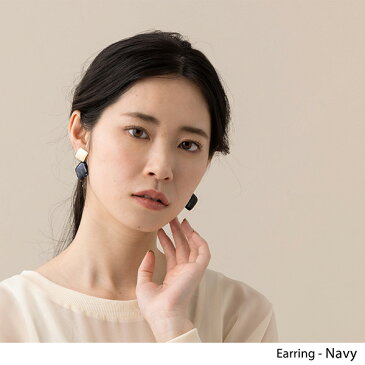 ピアス イヤリング 金属アレルギー対応 マーブル模様 ヒシ型 ゴールド ニッケルフリー 安心 カジュアル 30代 40代 50代 ポイント消化