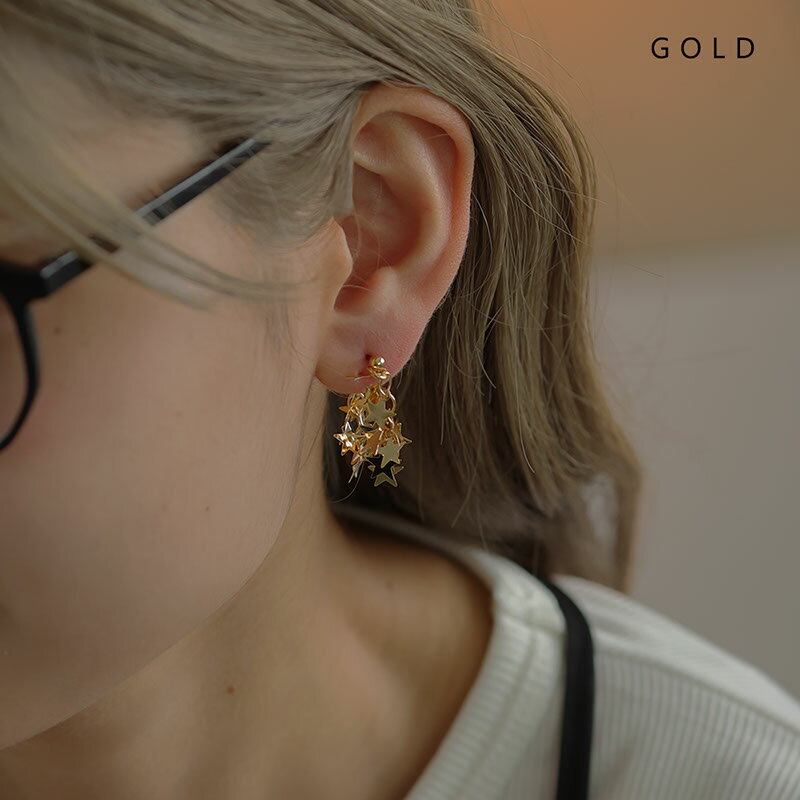 【1/16 09:59まで！超目玉】 【メール便送料無料】 ピアス レディース ニッケルフリー チタンポスト 金属アレルギー 星 スター モチーフ キャッチレス ゴールド シルバー シンプル 大ぶり 普段使い オケージョン 仕事 オフィス 大人かわいい
