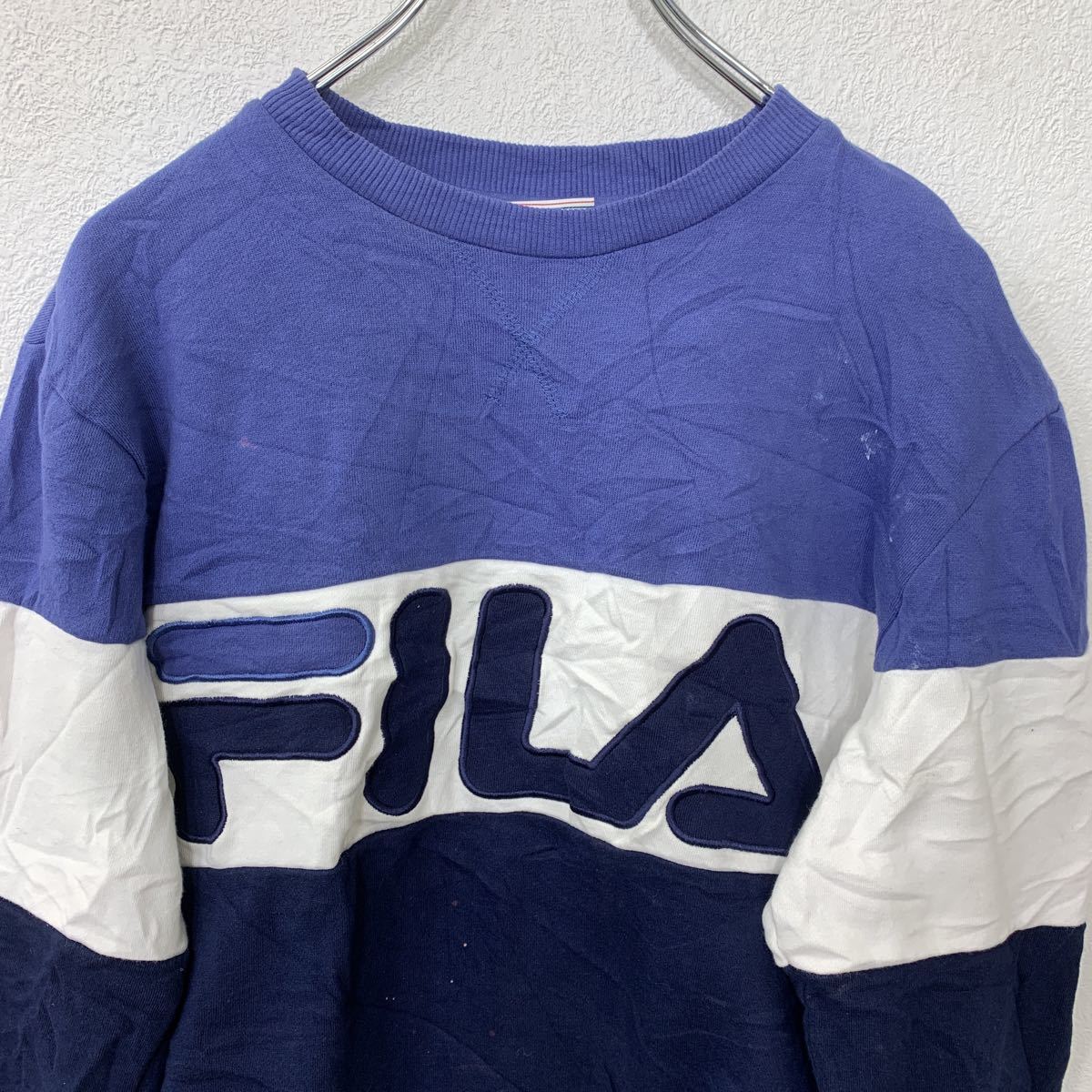 FILA 刺繍スウェット Sサイズ フィラ ネイビー ホワイト パープル 古着卸 アメリカ仕入 t2203-3203