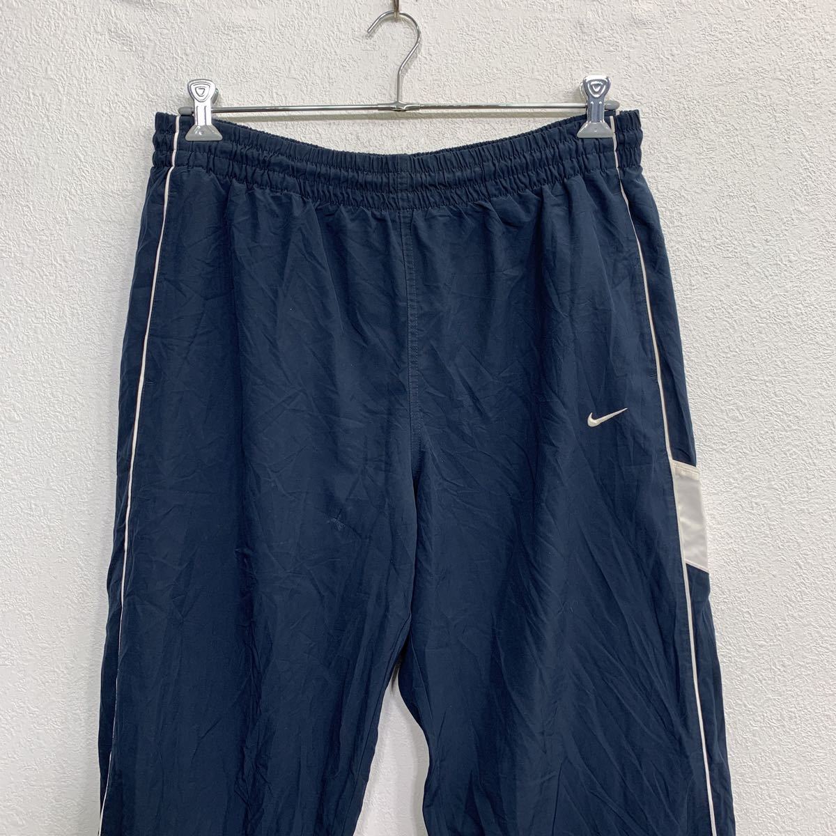 NIKE ナイロンパンツ W35 ナイキ XXLサイズ ネイビー 古着卸 アメリカ仕入 2206-97