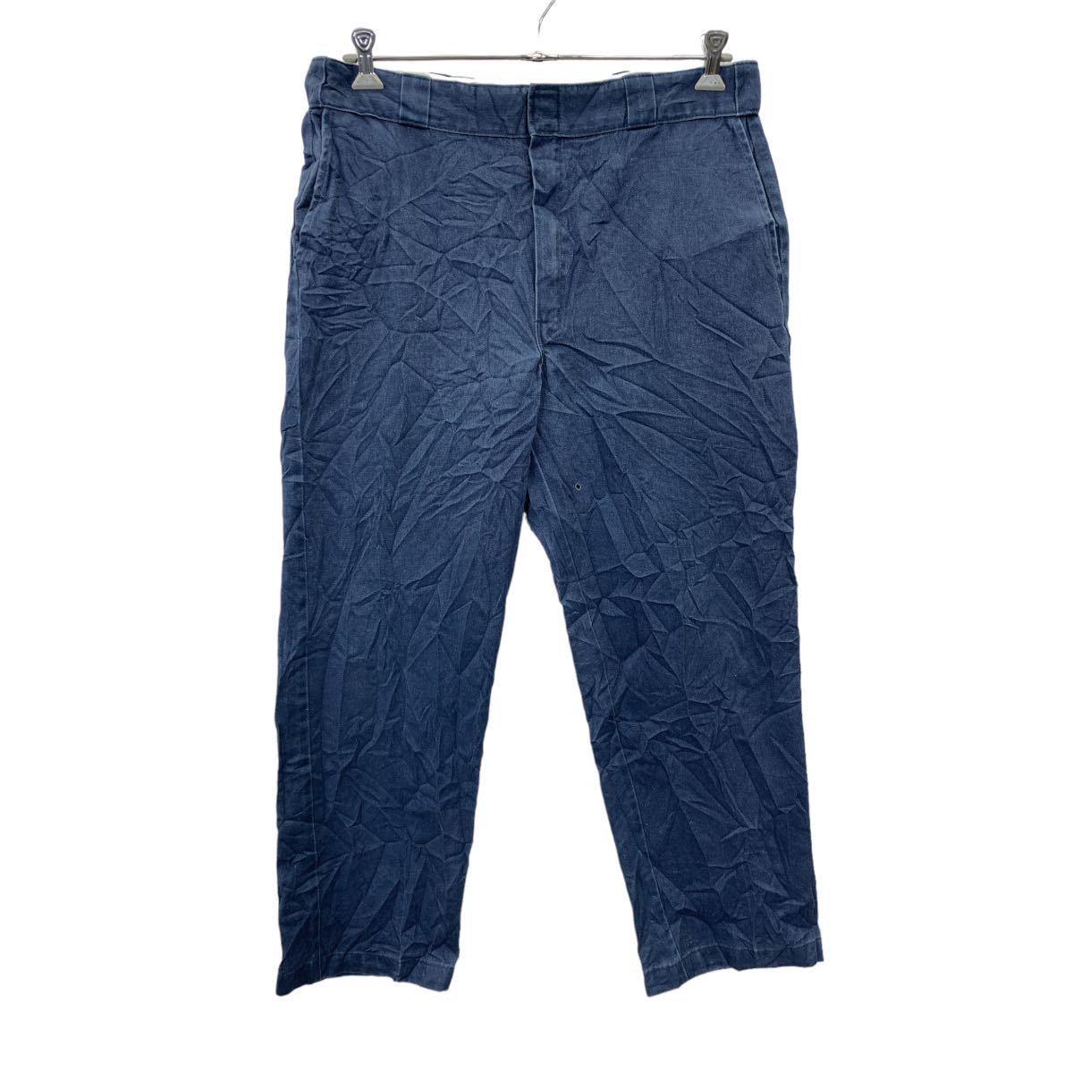 ★★複数点購入の場合は、1点分の送料で同梱発送致します。★★（合計金額が3,980円(税込)以上の場合は、送料無料となります。)商品に興味をもって頂き、誠に有難うございます。恐れ入りますが最後までお読み頂き、ご了承の上ご購入下さい。アメリカから輸入した ディッキーズ ワーク・ペインターパンツ の販売です。【商品説明】※色やデザインは画像をご覧ください。【サイズ】（海外規格の為、基本的には大きめのサイズ感となりますが、詳細は実寸をご参照ください。サイズ表記にて38×30実寸 ウエスト 92cm股下 73cm・素人採寸の為、誤差についてはご容赦下さい。 ・着用感につきましては普段着用されているものとの実寸を比較して参考にされてください。【状態】状態確認 C ランク品 傷、スレがあります。《ランク》A-デッドストックや未使用に近い状態B-使用感はあるが綺麗な状態C-使用感があり多少の汚れがある状態D-使用感があり汚れや破れがある状態（上記ランクは弊社基準でのランク付けとなります。あくまでも参考として頂き、詳細は画像をご確認の上、ご購入ください。また、見落としによる目立たない穴、ほつれ、破れ、汚れ等のダメージ品が混入している場合もございますことをご理解の上、ご購入をお願い致します。）・全体的に使用感はありますが着用に問題はありません。・未洗濯品です。・保管上の折りジワと、ベール品によるシワはご容赦下さい。・状態に特に敏感な方のご購入はご遠慮下さい。※不明な点がありましたらお気軽に、ご質問下さい。【発送】佐川急便で発送します。※（沖縄及び一部離島へはヤマト運輸で発送する場合があります）★★複数点購入の場合は、1点分の送料で同梱発送致します。★★（合計金額が3,980円(税込)以上の場合は、送料無料となります。)【ご注意】・購入後はノークレーム＆ノーリターンにて、お願い致します。（返品は一切お受けできません。）・古着、usedの特性等を充分にご理解頂ける方のご購入に限らせて頂きます。 古着にご理解の無い方、状態に特に敏感な方のご購入はご遠慮下さい。・サイズ感につきましては普段着用されているものとの実寸を比較して参考にされてください。・できるだけ現物に近い色味をお伝えできるように気を付けておりますが、撮影環境や使用するモニターによっては、商品と画像に若干の色誤差が生じますことをご了承ください。【営業について】 誠に勝手ながら、土曜、日曜、祝日、年末年始、ゴールデンウィークはお休みとさせて頂きます。また、お客様へのご対応時間は基本的には営業日の9:00〜17：00までになります。ご対応時間外や休業日にご購入いただいた商品や、ご質問など、頂いたご連絡への返信が滞る場合がございます。ご連絡、発送は休業明けより順次行っていきますのでご了承よろしくお願いいたします。★新商品、毎日大量入荷中です!!!20231027-0