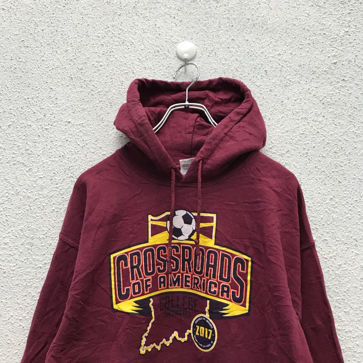 【中古】【古着】 GILDAN プリント スウェット パーカー M ボルドー ギルダン プルオーバー サッカー 古着卸 アメリカ仕入 a511-5625