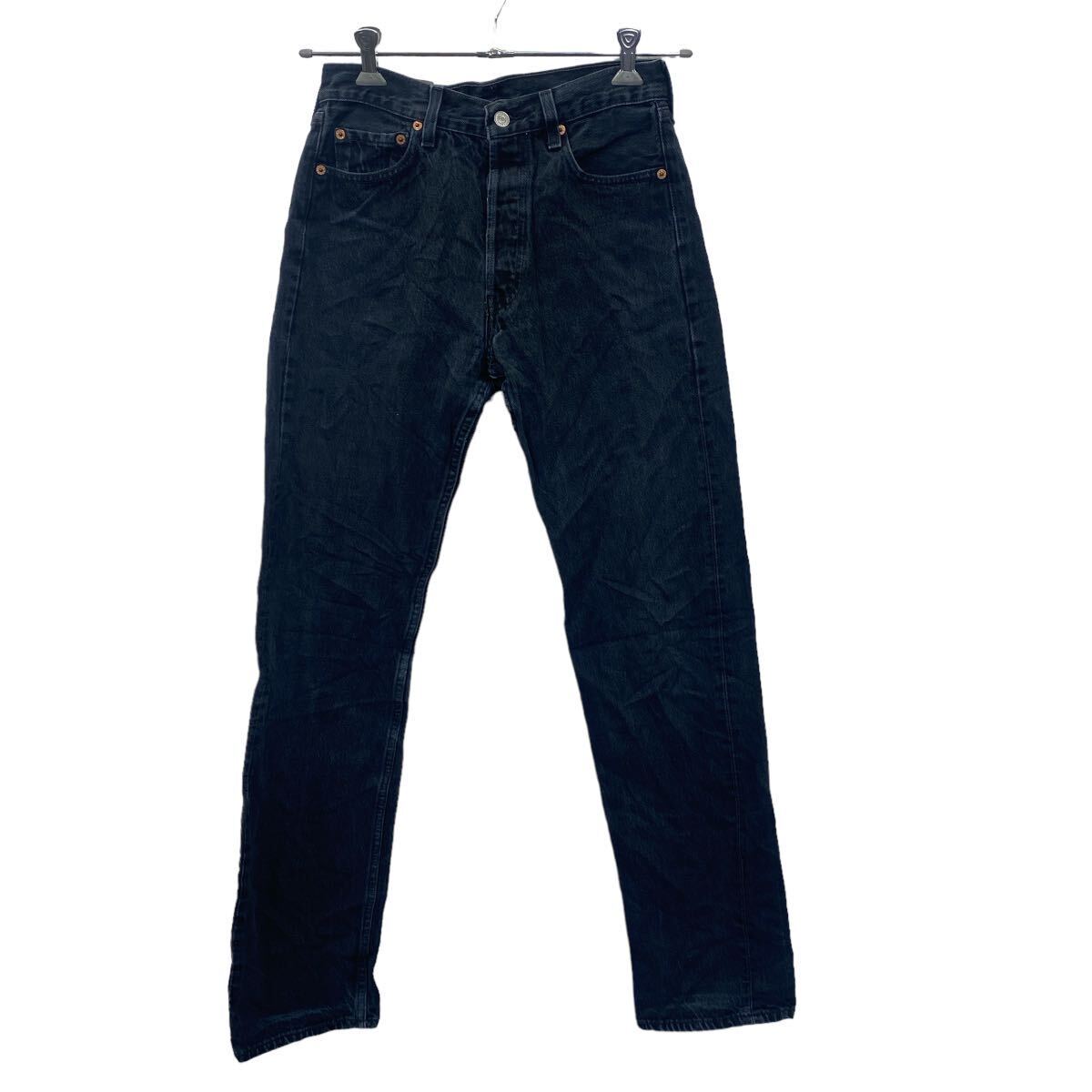 【中古】【古着】 Levi's 501 デニムパンツ W29 リーバイス ボタンフライ ブラック アメリカ製 コットン 古着卸 アメリカ仕入 2403-1182