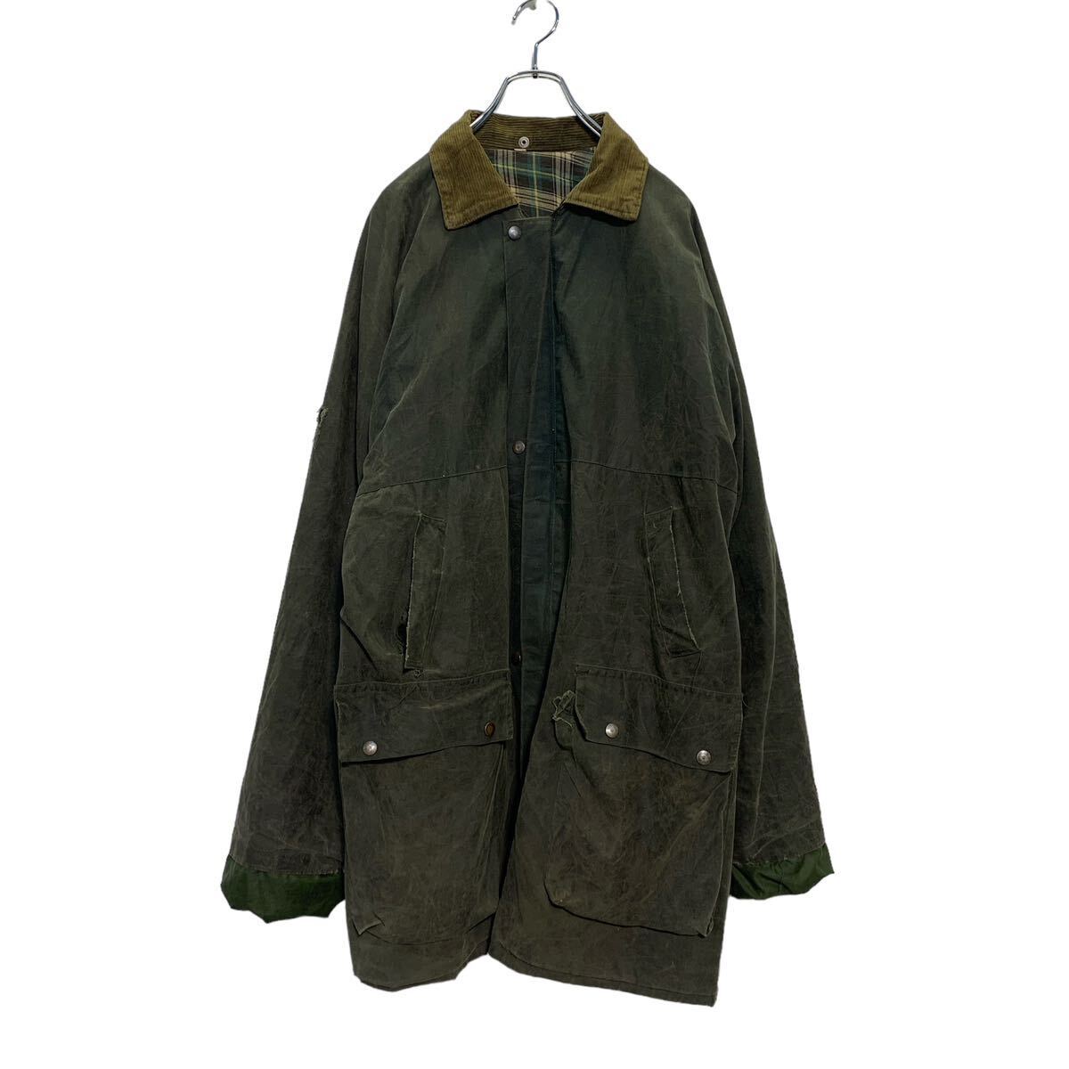 ★★複数点購入の場合は、1点分の送料で同梱発送致します。★★（合計金額が3,980円(税込)以上の場合は、送料無料となります。)商品に興味をもって頂き、誠に有難うございます。恐れ入りますが最後までお読み頂き、ご了承の上ご購入下さい。アメリカから輸入した オイルドジャケット の販売です。【商品説明】※色やデザインは画像をご覧ください。【サイズ】（海外規格の為、基本的には大きめのサイズ感となりますが、詳細は実寸をご参照ください。)サイズ表記にて XXL実寸着丈 91cm肩幅 ラグラン cm身幅 65cm袖丈 53cm (袖下から計測)・素人採寸の為、誤差についてはご容赦下さい。・着用感につきましては普段着用されているものとの実寸を比較して参考にされてください。【状態】状態確認 D ランク品全体的に汚れがあります。ダメージが多数あります。《ランク》A-デッドストックや未使用に近い状態B-使用感はあるが綺麗な状態C-使用感があり多少の汚れがある状態D-使用感があり汚れや破れがある状態（上記ランクは弊社基準でのランク付けとなります。あくまでも参考として頂き、詳細は画像をご確認の上、ご購入ください。また、見落としによる目立たない穴、ほつれ、破れ、汚れ等のダメージ品が混入している場合もございますことをご理解の上、ご購入をお願い致します。）・全体的に使用感はありますが着用に問題はありません。・未洗濯品です。・保管上の折りジワと、ベール品によるシワはご容赦下さい。・状態に特に敏感な方のご購入はご遠慮下さい。※不明な点がありましたらお気軽に、ご質問下さい。【発送】佐川急便で発送します。※（沖縄及び一部離島へはヤマト運輸で発送する場合があります）★★複数点購入の場合は、1点分の送料で同梱発送致します。★★（合計金額が3,980円(税込)以上の場合は、送料無料となります。)【ご注意】・購入後はノークレーム＆ノーリターンにて、お願い致します。（返品は一切お受けできません。）・古着、usedの特性等を充分にご理解頂ける方のご購入に限らせて頂きます。 古着にご理解の無い方、状態に特に敏感な方のご購入はご遠慮下さい。・サイズ感につきましては普段着用されているものとの実寸を比較して参考にされてください。・できるだけ現物に近い色味をお伝えできるように気を付けておりますが、撮影環境や使用するモニターによっては、商品と画像に若干の色誤差が生じますことをご了承ください。【営業について】 誠に勝手ながら、土曜、日曜、祝日、年末年始、ゴールデンウィークはお休みとさせて頂きます。また、お客様へのご対応時間は基本的には営業日の9:00〜17：00までになります。ご対応時間外や休業日にご購入いただいた商品や、ご質問など、頂いたご連絡への返信が滞る場合がございます。ご連絡、発送は休業明けより順次行っていきますのでご了承よろしくお願いいたします。★新商品、毎日大量入荷中です!!!20240424-0