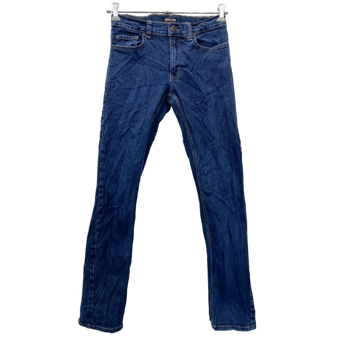 ★★複数点購入の場合は、1点分の送料で同梱発送致します。★★（合計金額が3,980円(税込)以上の場合は、送料無料となります。)商品に興味をもって頂き、誠に有難うございます。恐れ入りますが最後までお読み頂き、ご了承の上ご購入下さい。アメリカから輸入した カークランド デニムパンツ の販売です。【商品説明】※色やデザインは画像をご覧ください。【サイズ】（海外規格の為、基本的には大きめのサイズ感となりますが、詳細は実寸をご参照ください。)サイズ表記にて30×34実寸ウエスト 80cm股下 83cm・素人採寸の為、誤差についてはご容赦下さい。・着用感につきましては普段着用されているものとの実寸を比較して参考にされてください。【状態】状態確認 Cランク品 使用感があります。汚れがあります。《ランク》A-デッドストックや未使用に近い状態B-使用感はあるが綺麗な状態C-使用感があり多少の汚れがある状態D-使用感があり汚れや破れがある状態（上記ランクは弊社基準でのランク付けとなります。あくまでも参考として頂き、詳細は画像をご確認の上、ご購入ください。また、見落としによる目立たない穴、ほつれ、破れ、汚れ等のダメージ品が混入している場合もございますことをご理解の上、ご購入をお願い致します。）・全体的に使用感はありますが着用に問題はありません。・未洗濯品です。・保管上の折りジワと、ベール品によるシワはご容赦下さい。・状態に特に敏感な方のご購入はご遠慮下さい。※不明な点がありましたらお気軽に、ご質問下さい。【発送】佐川急便で発送します。※（沖縄及び一部離島へはヤマト運輸で発送する場合があります）★★複数点購入の場合は、1点分の送料で同梱発送致します。★★（合計金額が3,980円(税込)以上の場合は、送料無料となります。)【ご注意】・購入後はノークレーム＆ノーリターンにて、お願い致します。（返品は一切お受けできません。）・古着、usedの特性等を充分にご理解頂ける方のご購入に限らせて頂きます。 古着にご理解の無い方、状態に特に敏感な方のご購入はご遠慮下さい。・サイズ感につきましては普段着用されているものとの実寸を比較して参考にされてください。・できるだけ現物に近い色味をお伝えできるように気を付けておりますが、撮影環境や使用するモニターによっては、商品と画像に若干の色誤差が生じますことをご了承ください。【営業について】 誠に勝手ながら、土曜、日曜、祝日、年末年始、ゴールデンウィークはお休みとさせて頂きます。また、お客様へのご対応時間は基本的には営業日の9:00〜17：00までになります。ご対応時間外や休業日にご購入いただいた商品や、ご質問など、頂いたご連絡への返信が滞る場合がございます。ご連絡、発送は休業明けより順次行っていきますのでご了承よろしくお願いいたします。★新商品、毎日大量入荷中です!!!20240515-0