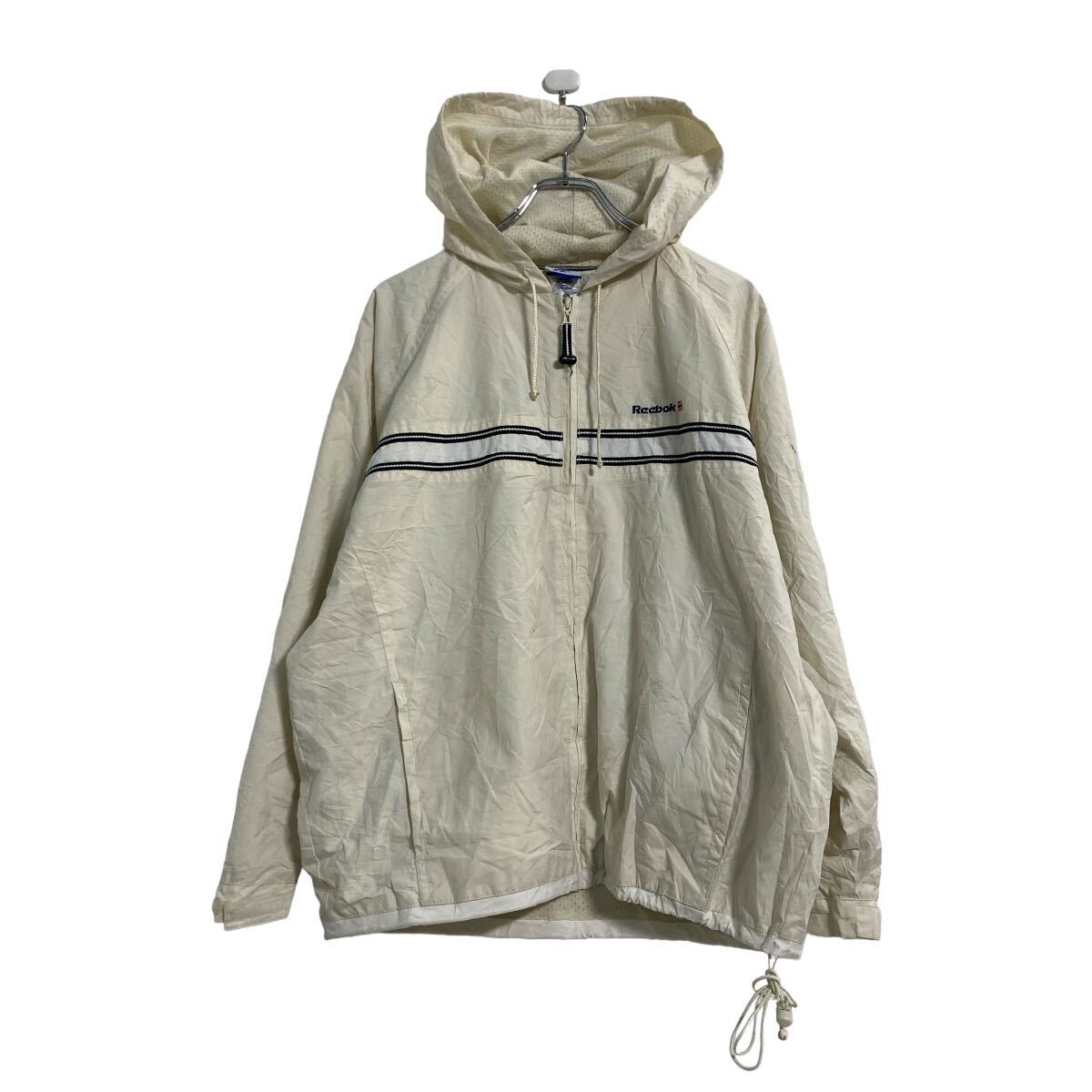 ★★複数点購入の場合は、1点分の送料で同梱発送致します。★★（合計金額が3,980円(税込)以上の場合は、送料無料となります。)商品に興味をもって頂き、誠に有難うございます。恐れ入りますが最後までお読み頂き、ご了承の上ご購入下さい。アメリカから輸入した リーボック ナイロンジャケット の販売です。【商品説明】※色やデザインは画像をご覧ください。【サイズ】（海外規格の為、基本的には大きめのサイズ感となりますが、詳細は実寸をご参照ください。)サイズ表記にて XL実寸着丈 68cm肩幅 ラグランcm身幅 64cm袖丈 54cm (袖下から計測)・素人採寸の為、誤差についてはご容赦下さい。・着用感につきましては普段着用されているものとの実寸を比較して参考にされてください。【状態】状態確認 C ランク品汚れが複数あります。《ランク》A-デッドストックや未使用に近い状態B-使用感はあるが綺麗な状態C-使用感があり多少の汚れがある状態D-使用感があり汚れや破れがある状態（上記ランクは弊社基準でのランク付けとなります。あくまでも参考として頂き、詳細は画像をご確認の上、ご購入ください。また、見落としによる目立たない穴、ほつれ、破れ、汚れ等のダメージ品が混入している場合もございますことをご理解の上、ご購入をお願い致します。）・全体的に使用感はありますが着用に問題はありません。・未洗濯品です。・保管上の折りジワと、ベール品によるシワはご容赦下さい。・状態に特に敏感な方のご購入はご遠慮下さい。※不明な点がありましたらお気軽に、ご質問下さい。【発送】佐川急便で発送します。※（沖縄及び一部離島へはヤマト運輸で発送する場合があります）★★複数点購入の場合は、1点分の送料で同梱発送致します。★★（合計金額が3,980円(税込)以上の場合は、送料無料となります。)【ご注意】・購入後はノークレーム＆ノーリターンにて、お願い致します。（返品は一切お受けできません。）・古着、usedの特性等を充分にご理解頂ける方のご購入に限らせて頂きます。 古着にご理解の無い方、状態に特に敏感な方のご購入はご遠慮下さい。・サイズ感につきましては普段着用されているものとの実寸を比較して参考にされてください。・できるだけ現物に近い色味をお伝えできるように気を付けておりますが、撮影環境や使用するモニターによっては、商品と画像に若干の色誤差が生じますことをご了承ください。【営業について】 誠に勝手ながら、土曜、日曜、祝日、年末年始、ゴールデンウィークはお休みとさせて頂きます。また、お客様へのご対応時間は基本的には営業日の9:00〜17：00までになります。ご対応時間外や休業日にご購入いただいた商品や、ご質問など、頂いたご連絡への返信が滞る場合がございます。ご連絡、発送は休業明けより順次行っていきますのでご了承よろしくお願いいたします。★新商品、毎日大量入荷中です!!!20240527-0