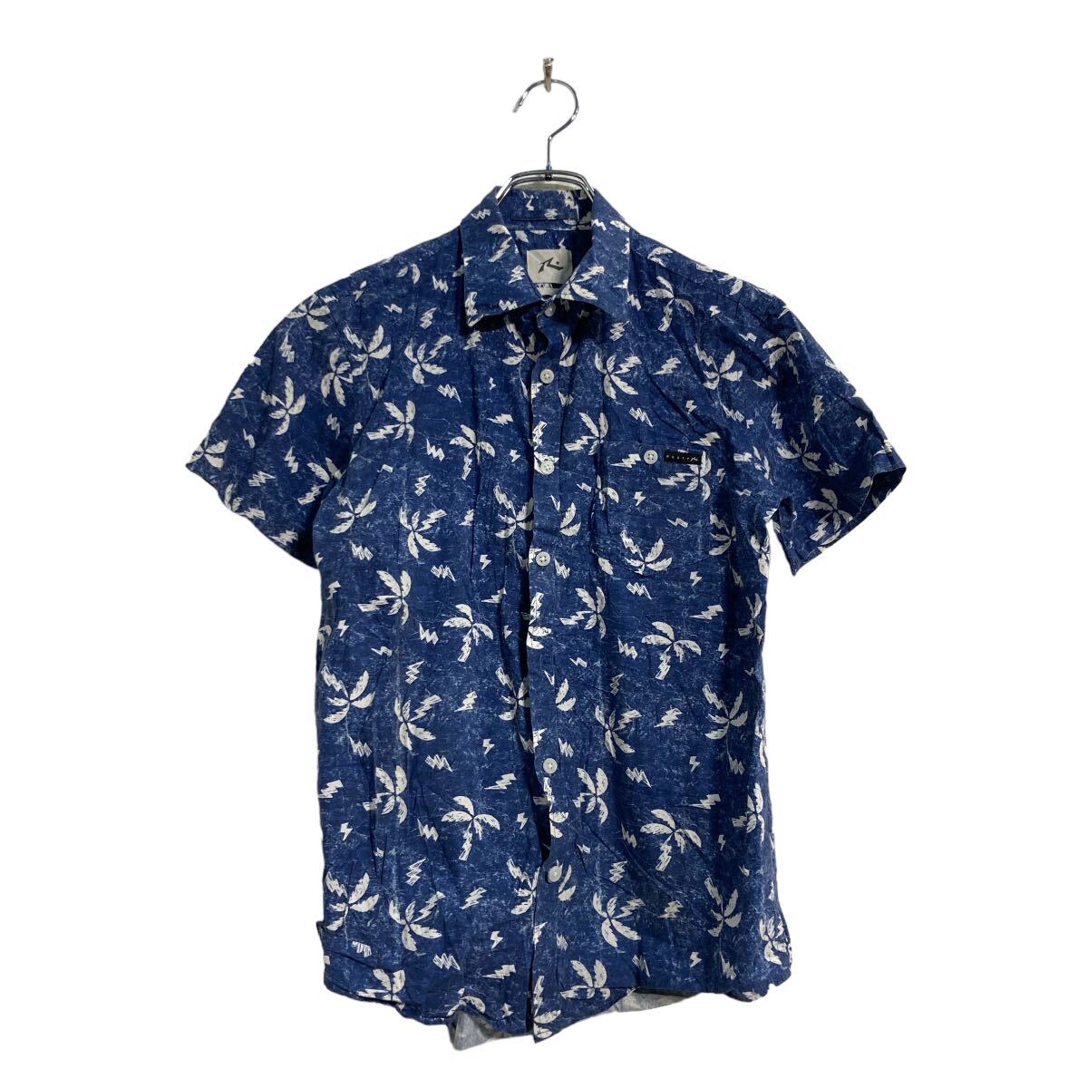 【中古】【古着】 RUSTY 半袖 柄シャツ XS～ ブルー ホワイト 総柄 ヤシの木 古着卸 アメリカ仕入 a606-6644