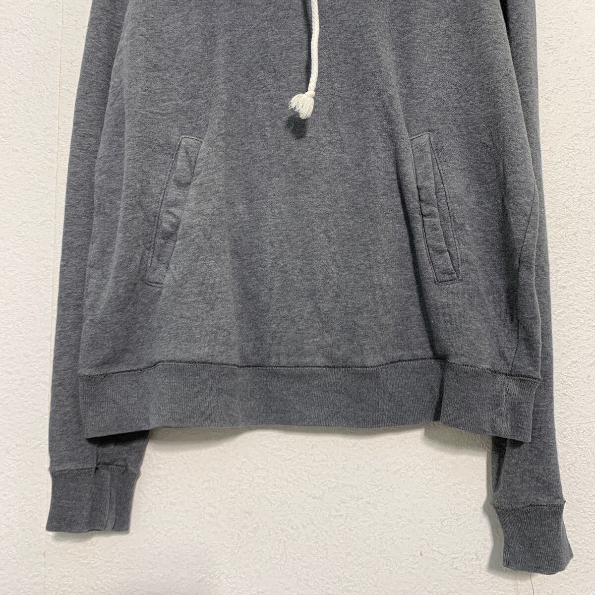 【中古】【古着】 NIKE ロゴスウェット パーカー M ダークグレー ナイキ プルオーバー 裏パイル 古着卸 アメリカ仕入 a606-6991