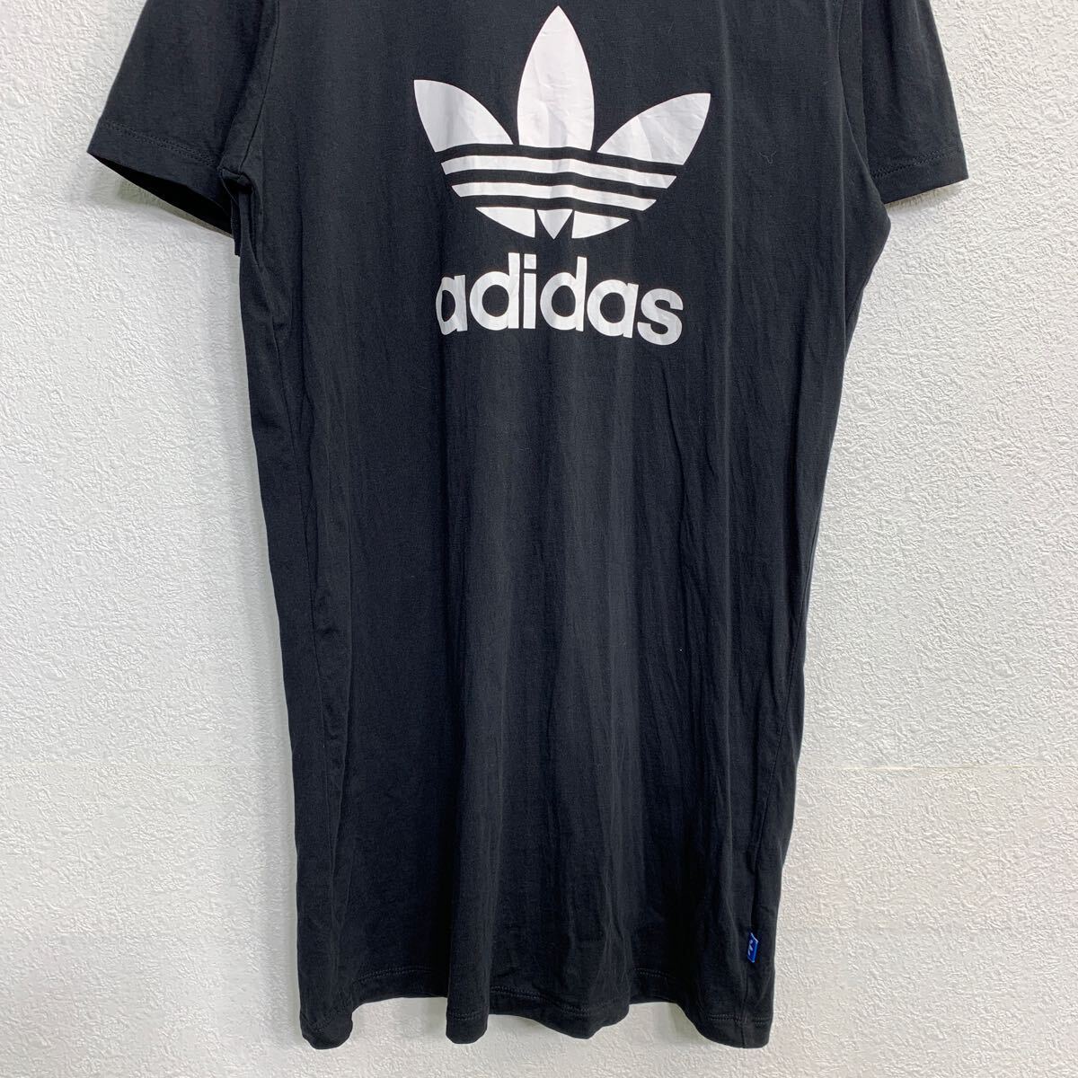 【中古】【古着】 adidas 半袖 プリント TシャツXSサイズ レディース ロング丈 ブラック 古着卸 アメリカ仕入 t2408-3953