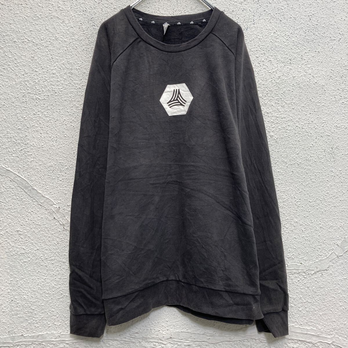 【中古】【古着】 adidas プリント スウェット トレーナー アディダス XL ブラック ビッグサイズ ラグラン バッグプリント 古着卸 アメリカ仕入 a610-5024