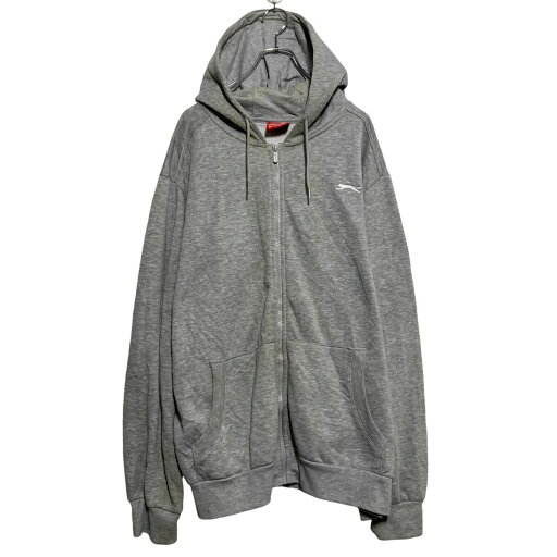 【中古】【古着】 Slazenger プリント スウェット パーカー 2XL グレー ビッグサイズ フルジップ 刺繍 古着卸 アメリカ仕入 a610-6268 【中古】【古着】 Slazenger プリント スウェット パーカー 2XL グレー ビッグサイズ フルジップ 刺繍 古着卸 アメリカ仕入 a610-6268
