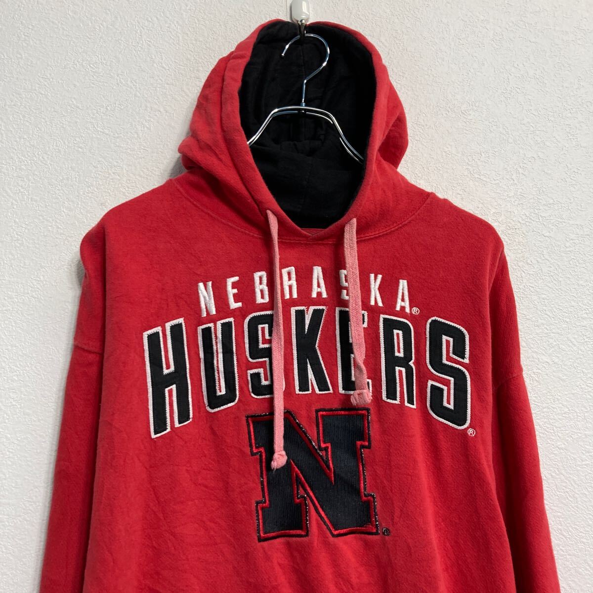 【中古】【古着】 J AMERICA プリントスウェット パーカー L レッド プルオーバー 裏起毛 古着卸 アメリカ仕入 a611-7351