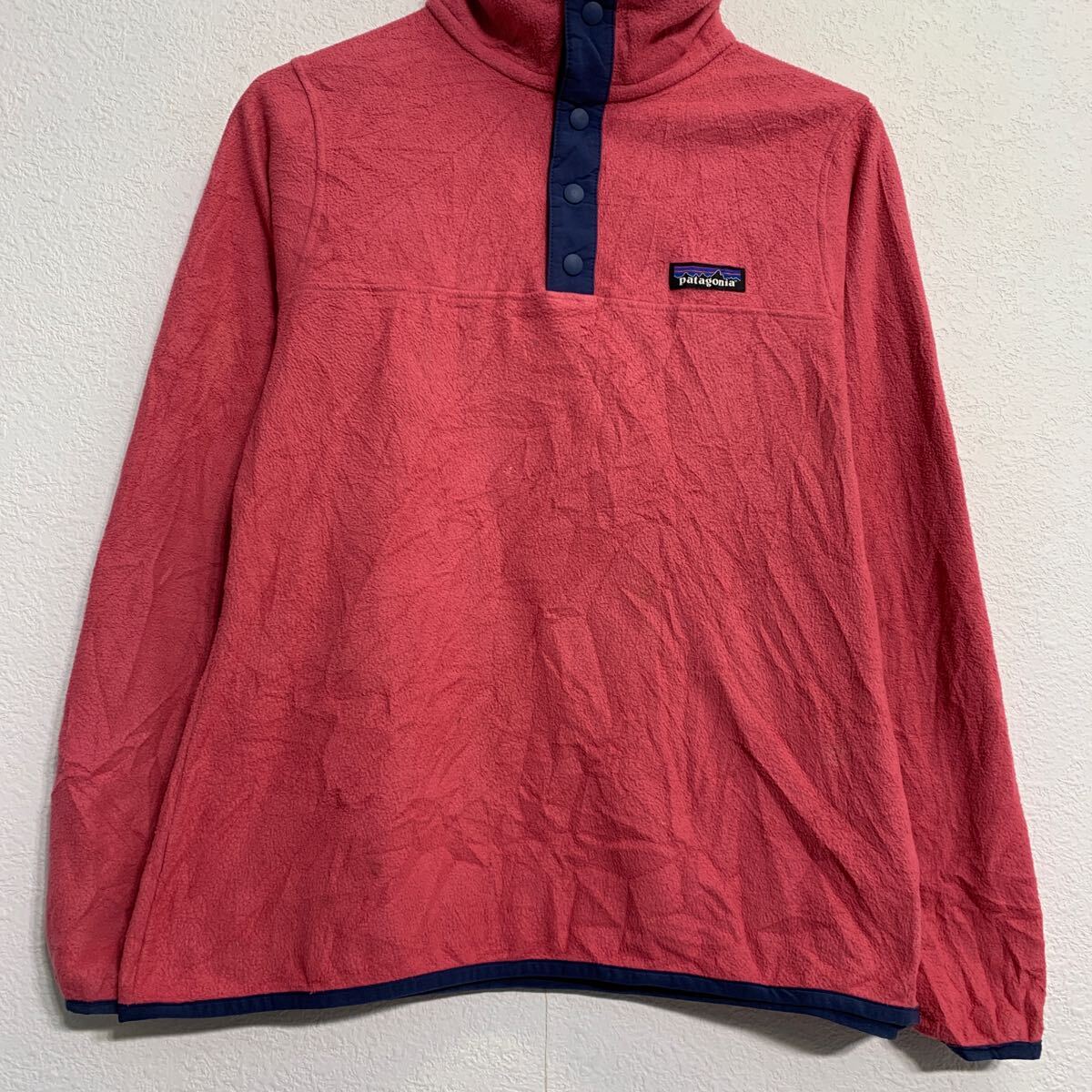 【中古】【古着】 patagonia フリースジャケット レディース XS ピンク パタゴニア ハーフボタン ワンポイント アウトドア 古着卸 アメリカ仕入 a611-8209