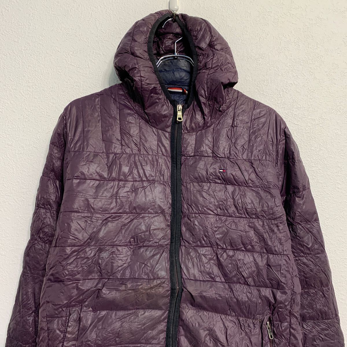 【中古】【古着】 TOMMY HILFIGER ダウンジャケット S パープル系 トミーヒルフィガー ジップアップ ワンポイント ロゴ 古着卸 アメリカ仕入 a612-6149