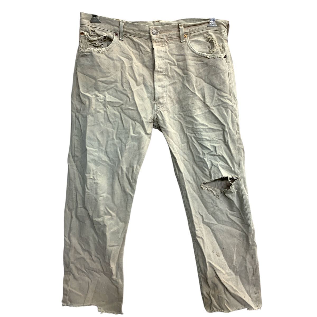 【中古】【古着】 Levi's 501 デニムパンツ W36 リーバイス ボタンフライ ビックサイズ ライトグレー 古着卸 アメリカ仕入 2412-209