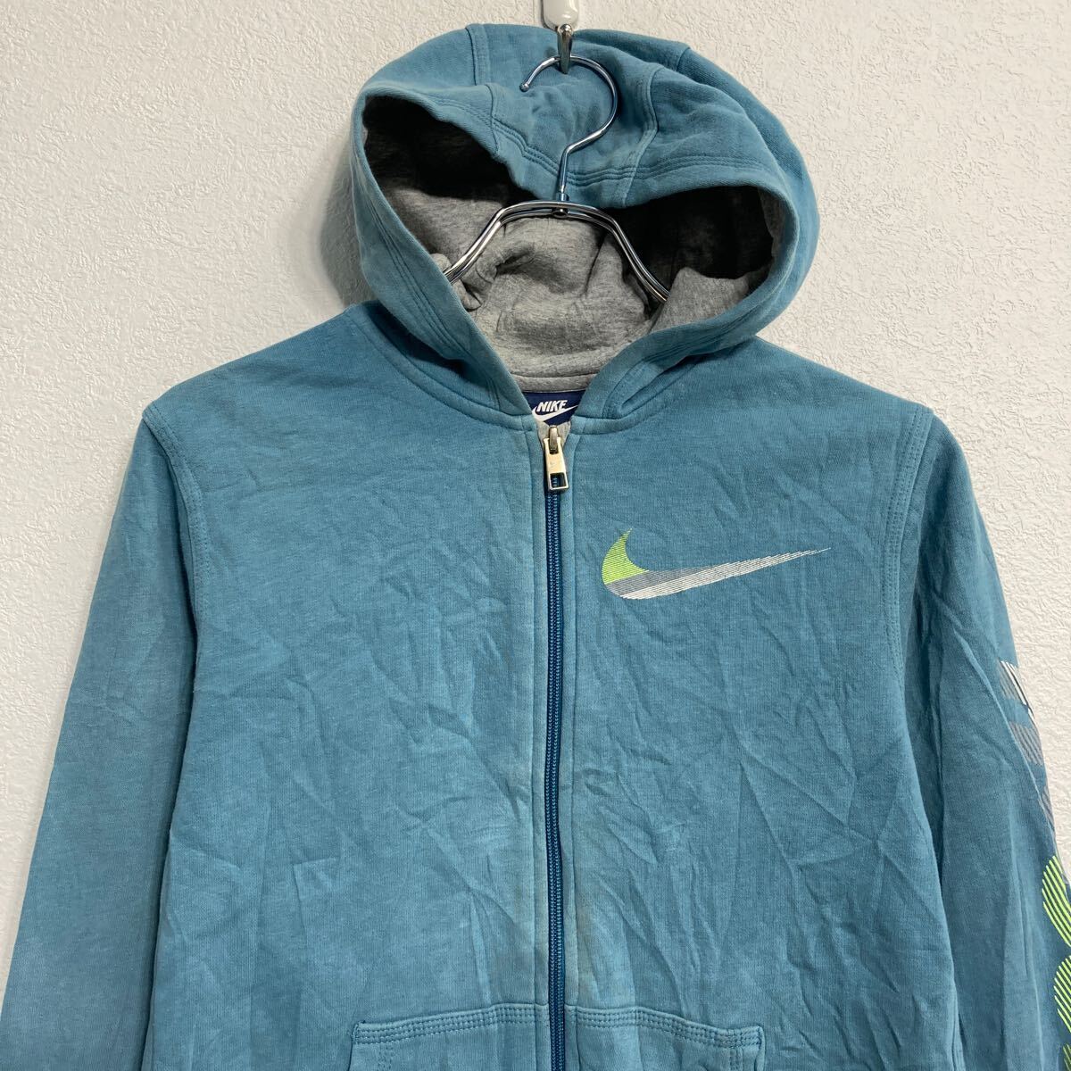 【中古】【古着】 NIKE プリントスウェット パーカー キッズ L ブルーグレー ナイ...