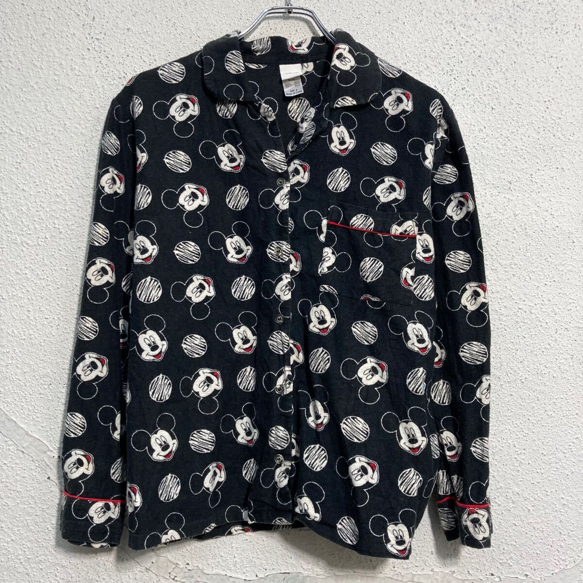 【中古】【古着】 Disney 長袖 柄シャツ ディズニー キッズ M~ ブラック 総柄 キャ...