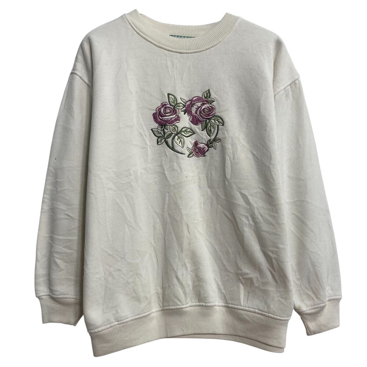 【中古】【古着】 刺繍スウェット トレーナー レディース L ホワイト バラ プルオーバー 裏起毛 古着卸 アメリカ仕入 a612-8310