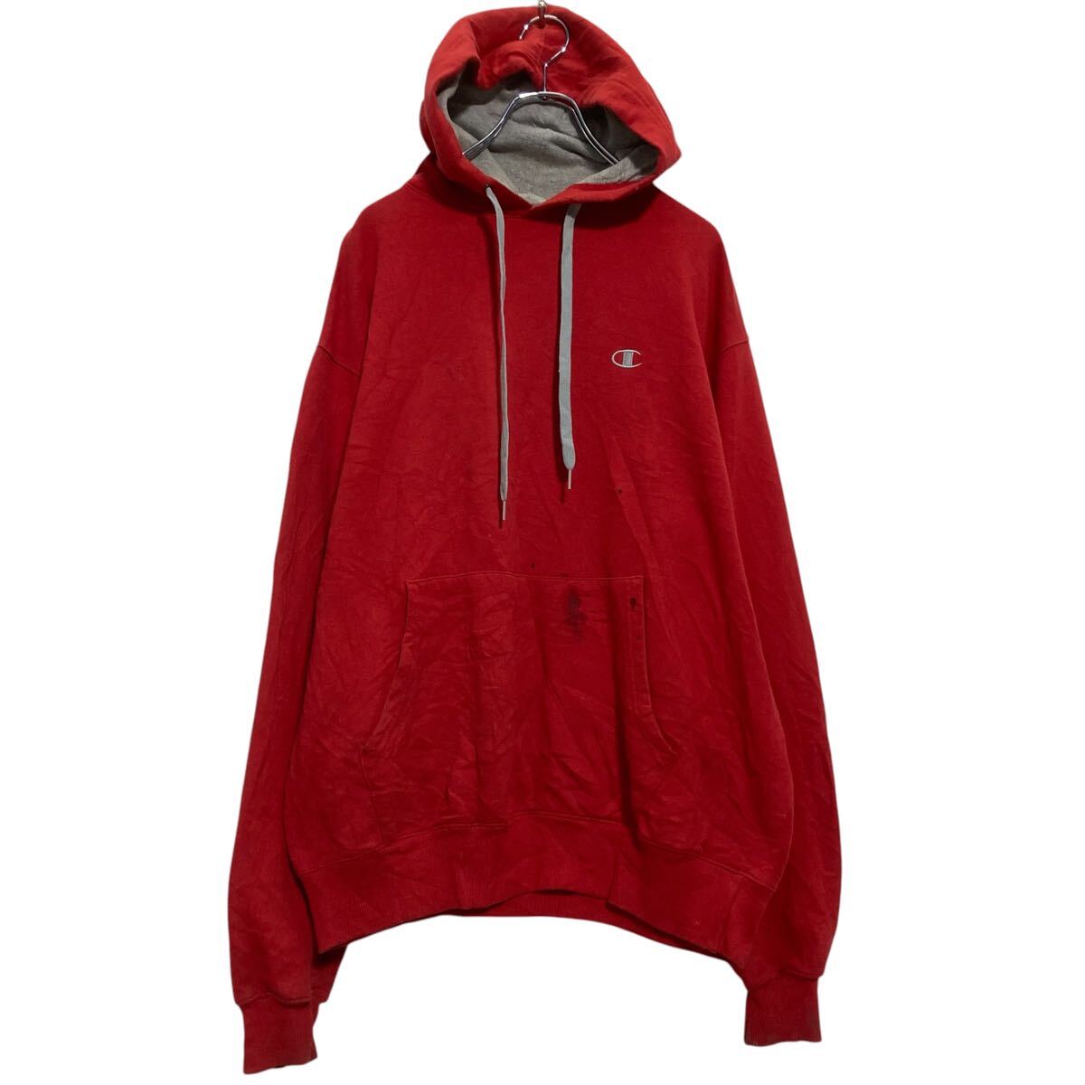 Rakuten - 【中古】【古着】 Champion ロゴスウェット パーカー M レッド チャンピオン 刺繍 プルオーバー 裏起毛 カンガルーポケット 古着卸 アメリカ仕入 a701-5621