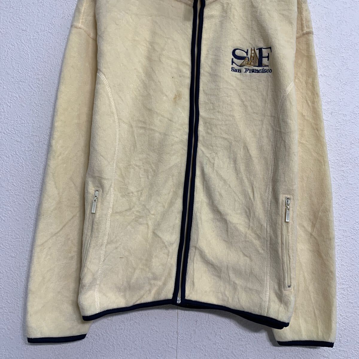 【中古】【古着】 GOGO フリースジャケット XL アイボリー ジップアップ ビッグサイズ ワンポイント 刺繍 アウトドア 古着卸 アメリカ仕入 a701-7151