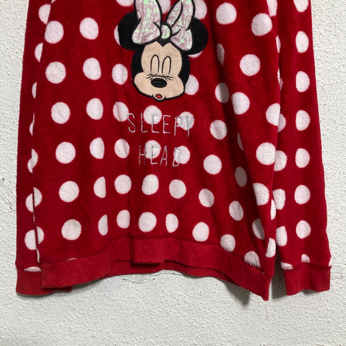 【中古】【古着】 Disney キャラクター ロゴ マイクロフリース トレーナー レディース M レッド ドット柄 ミニー 古着卸 アメリカ仕入 a702-7587 voxtrading-10194944 古着屋DEN サンプル画像3