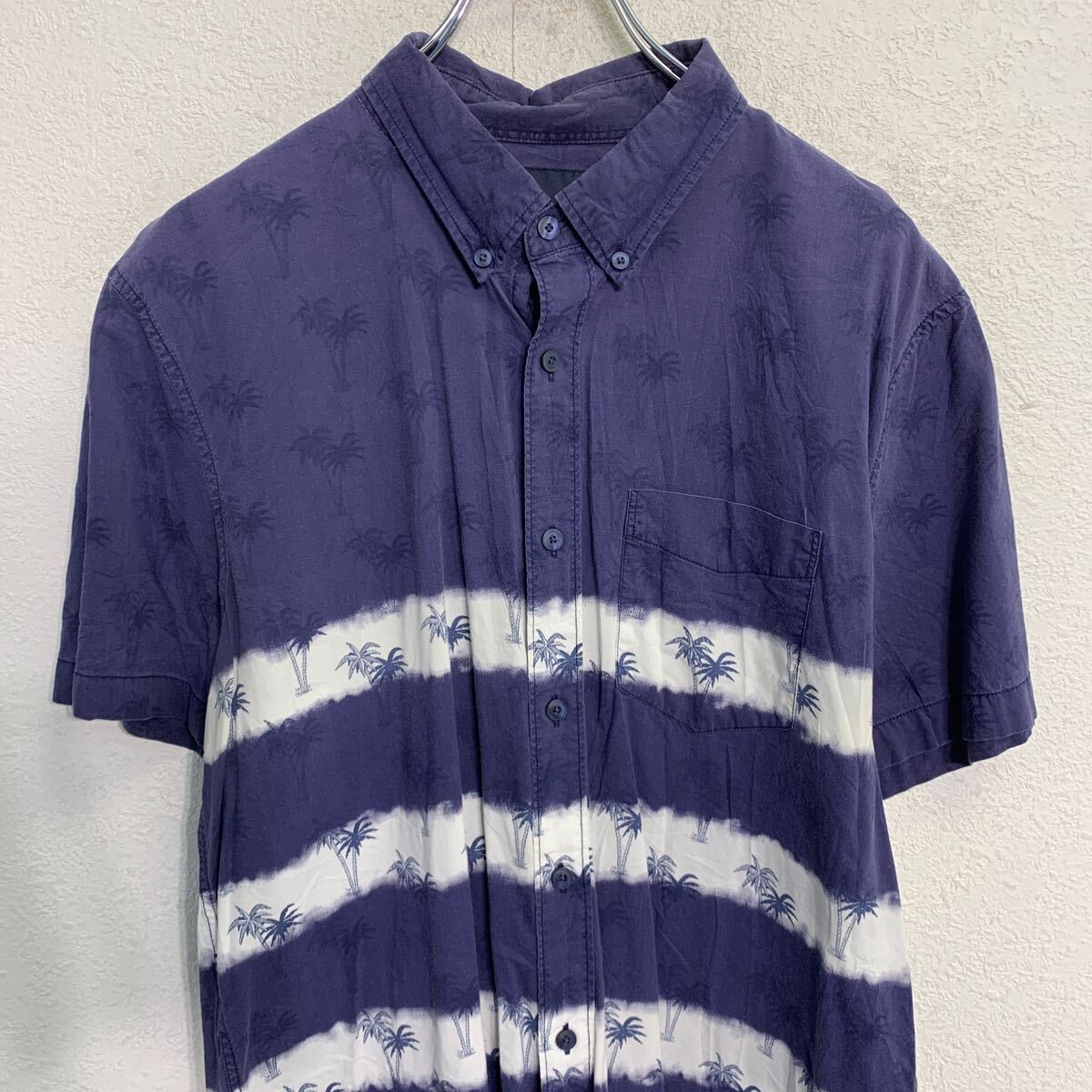 【中古】【古着】 AMERICAN EAGLE 半袖 柄シャツ L ネイビー ホワイト アメリカンイーグル ボタンダウン ボーダー カジュアル 古着卸 アメリカ仕入 a703-6647