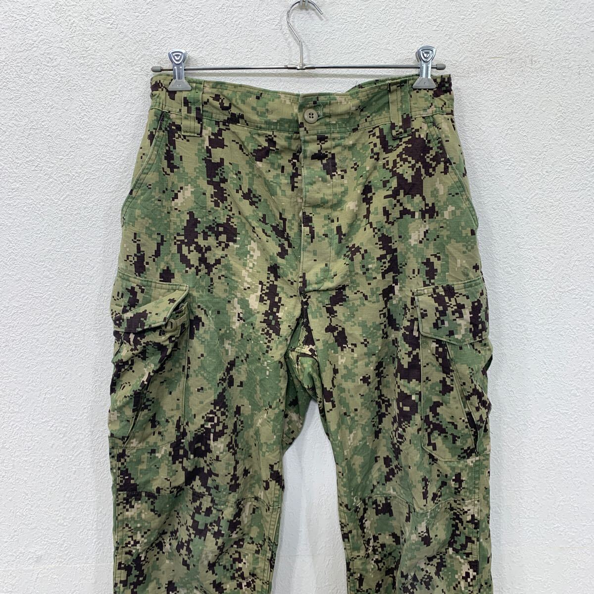 【中古】【古着】 U.S.NAVY ミリタリーパンツ M デジタルカモ ユーエスネイビー ボタンフライ カーゴパンツ 迷彩 古着卸 アメリカ仕入 2505-133