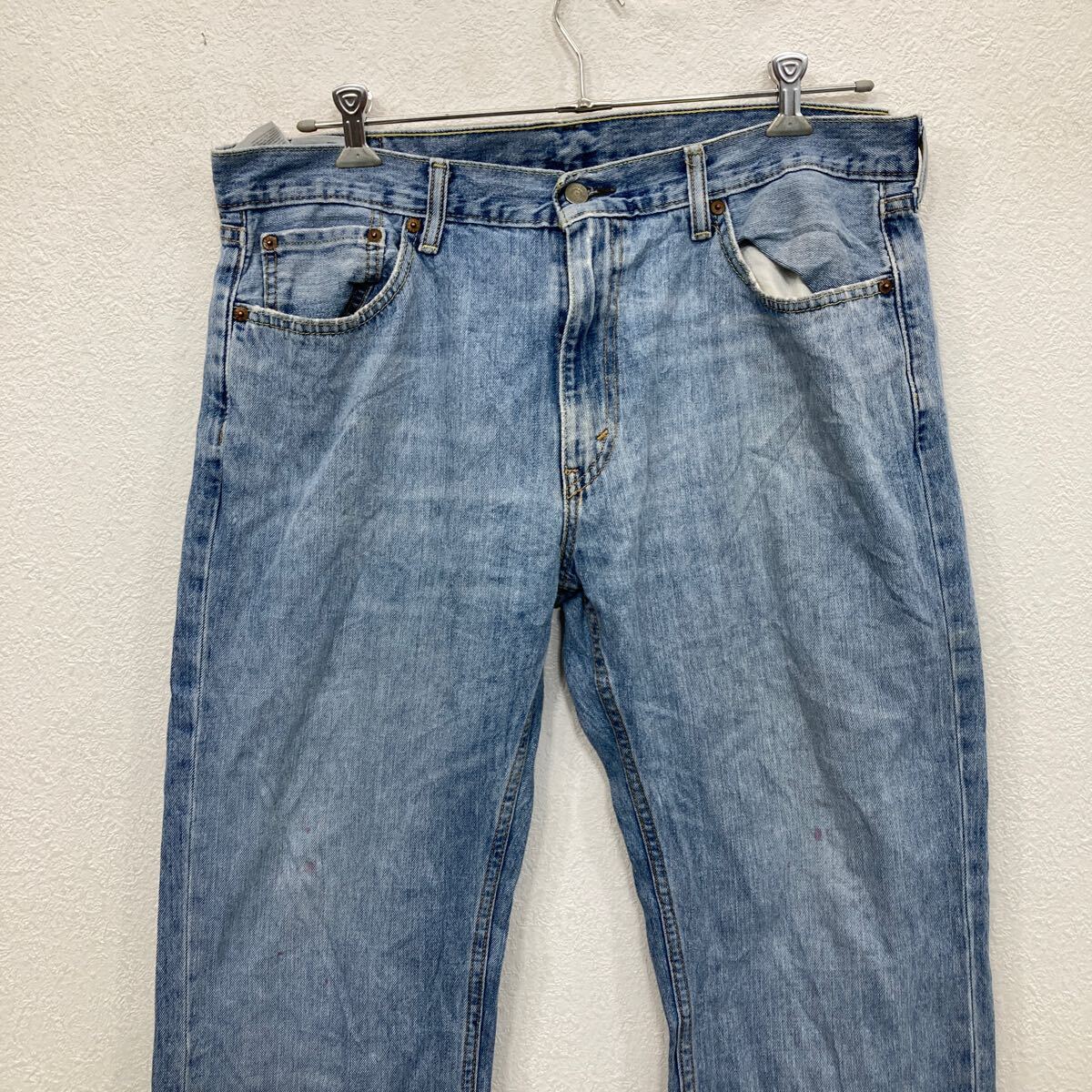 【中古】【古着】 Levi's 559 デニムパンツ W36 ブルー リーバイス ジップアップ ジーンズ 古着卸 アメリカ仕入 2505-471