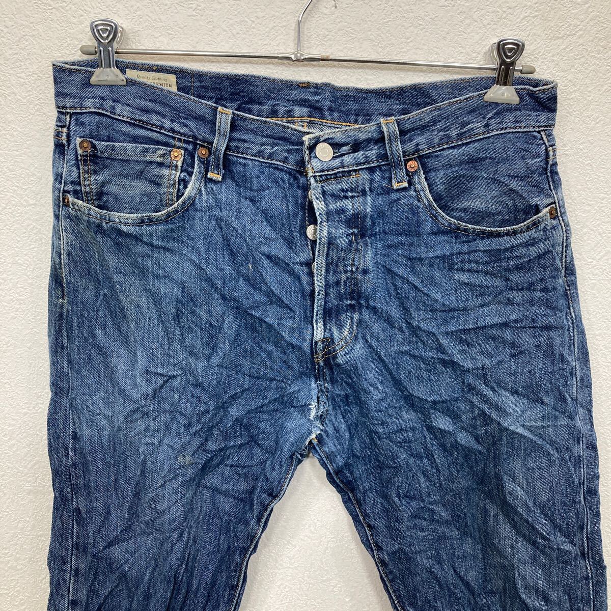 【中古】【古着】 Levi's 501 デニムパンツ W33 ブルー リーバイス ボタンフライ カジュアル アメカジ ジーンズ 古着卸 アメリカ仕入 2506-479