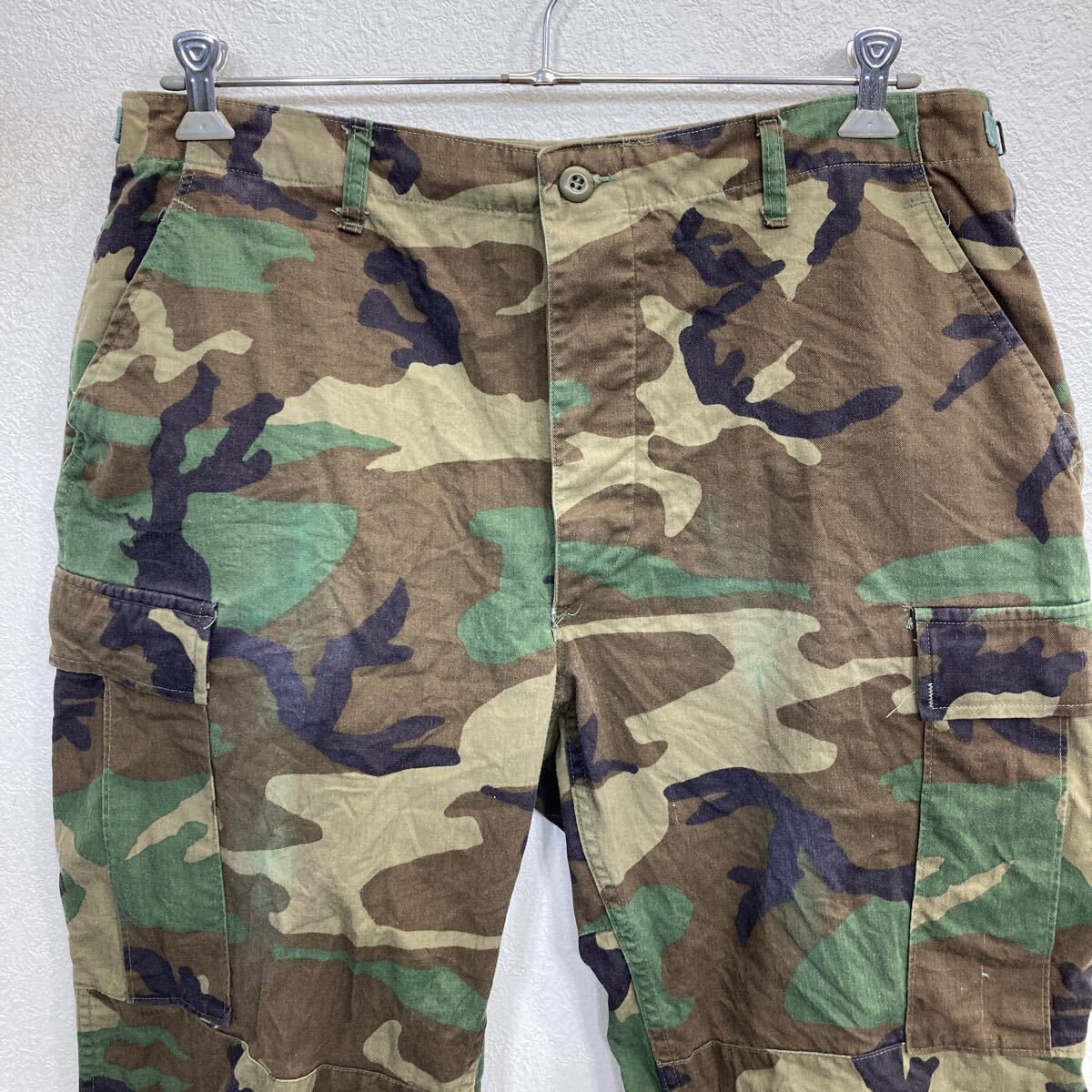 【中古】【古着】 ミリタリーパンツ XL〜 カーキ系 マルチカラー ボタンフライ デザートカモ カーゴ ミリタリー コットン 古着卸 アメリカ仕入 2506-1046