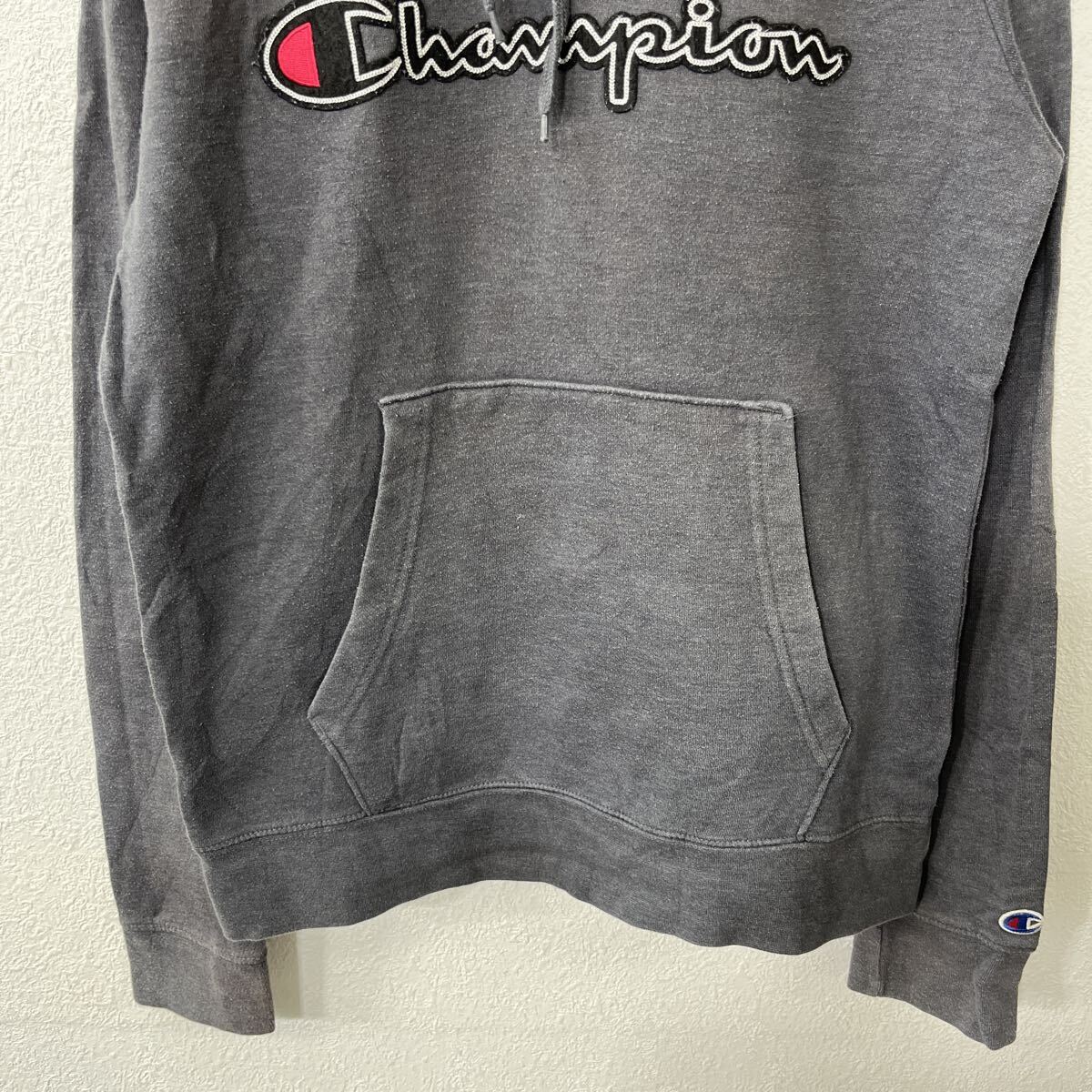 【中古】【古着】 Champion ロゴスウェット パーカー S グレー チャンピオン フーディー プルオーバー トップス 古着卸 アメリカ仕入 a709-5107 voxtrading-10209457 古着屋DEN サンプル画像3