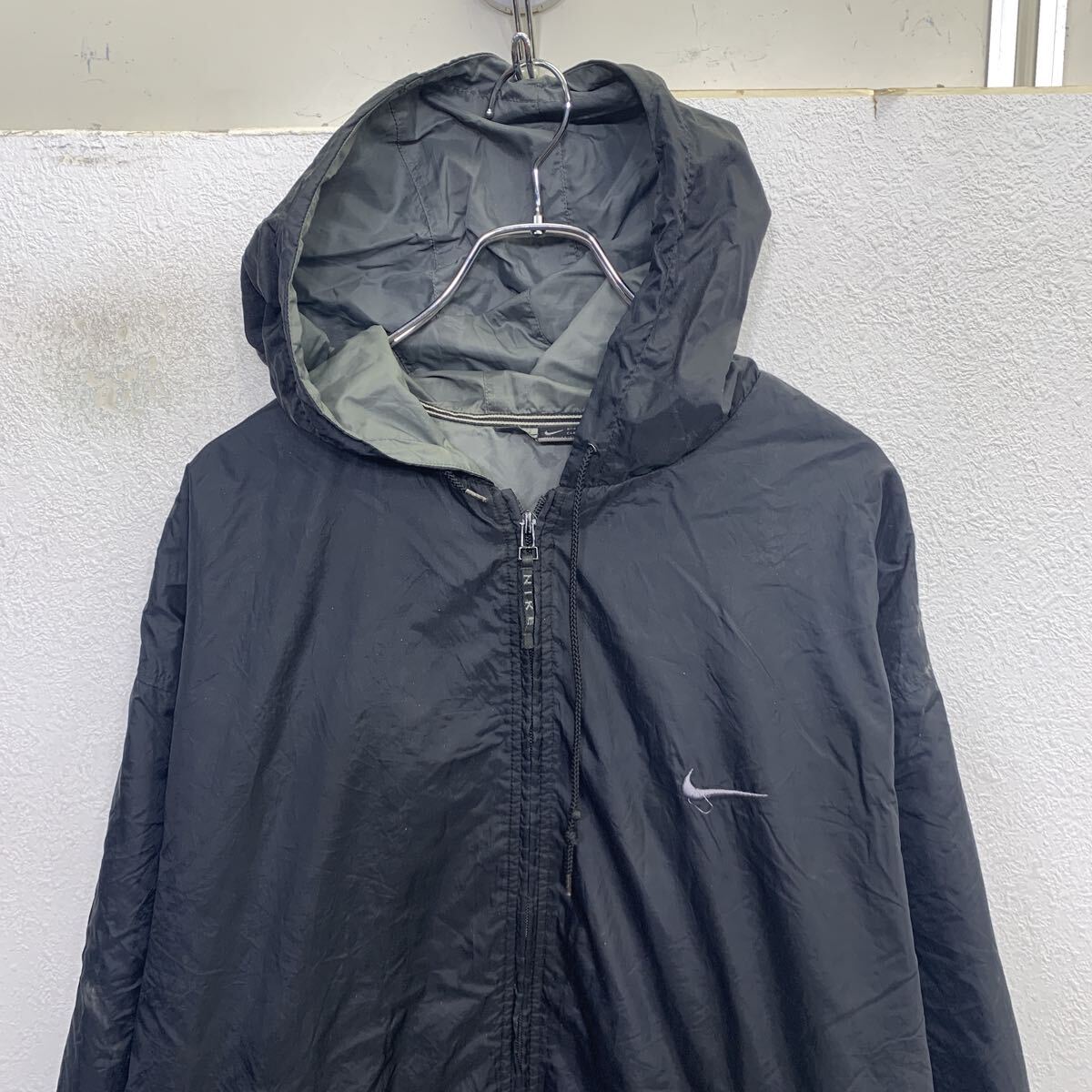 【中古】【古着】 NIKE ジャケット XXL ブラック ナイキ ジップアップ ビッグサイズ ワンポイント スポーティー アウター 古着卸 アメリカ仕入 a709-5747
