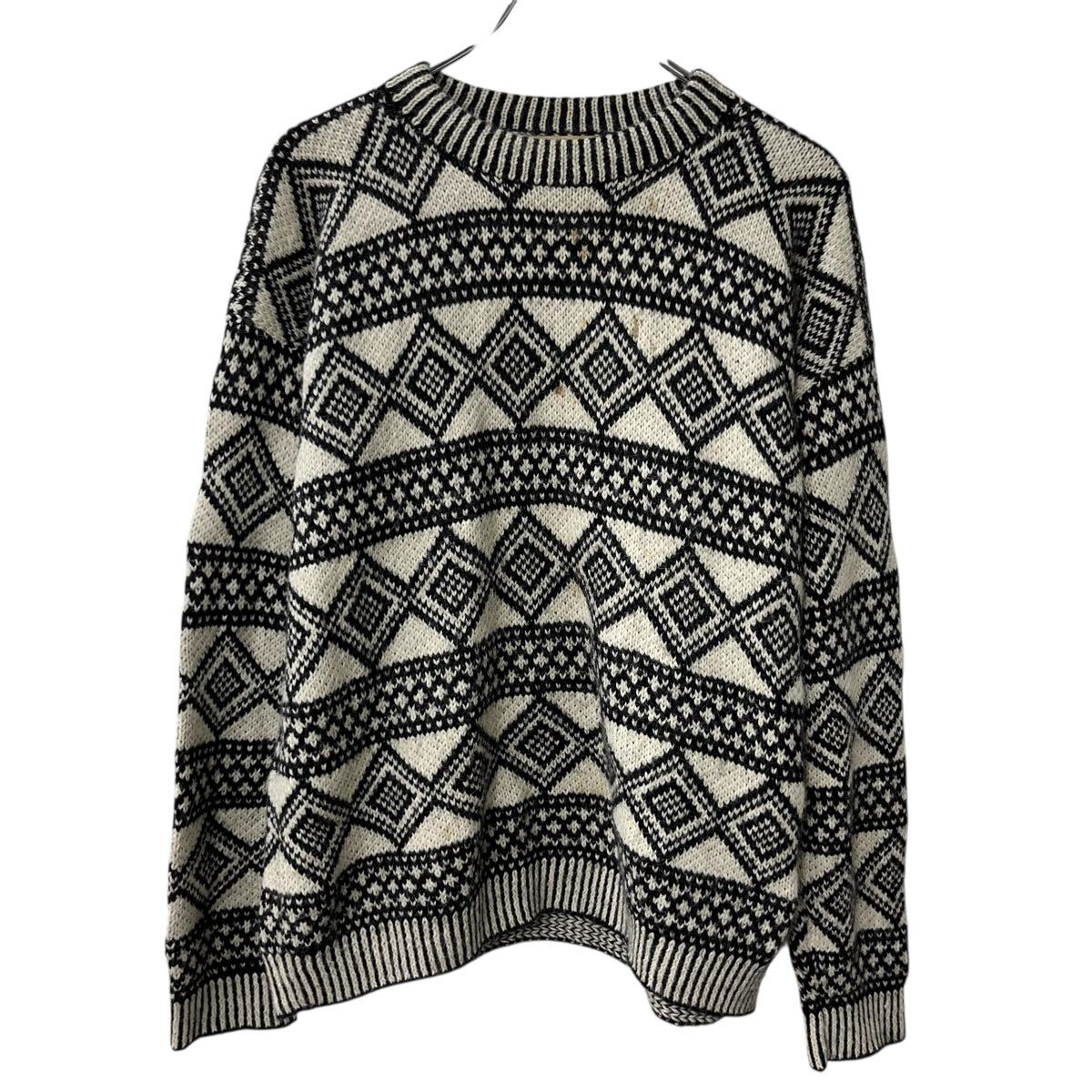 【中古】【古着】 Menos de Valdivia ニット セーター L～ ホワイト ブラック プルオーバー トップス 秋物 a710-6845