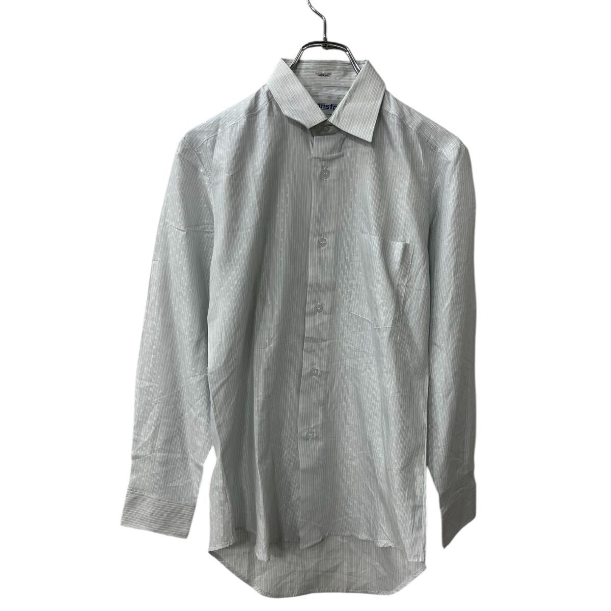 合計金額が3,980円(税込)以上の場合は、送料無料となります。(沖縄・一部離島は9800円以上）商品に興味をもって頂き、誠に有難うございます。恐れ入りますが最後までお読み頂き、ご了承の上ご購入下さい。アメリカから輸入した wanstar 長袖 ストライプシャツ の販売です。【商品説明】※色やデザインは画像をご覧ください。【サイズ】（海外規格の為、基本的には大きめのサイズ感となりますが、詳細は実寸をご参照ください。)サイズ表記にてサイズ表記が無い為、実寸をご参照下さいませ。実寸着丈 78cm肩幅 42cm身幅 45cm袖丈 47cm(脇下から計測)・素人採寸の為、誤差についてはご容赦下さい。・着用感につきましては普段着用されているものとの実寸を比較して参考にされてください。【状態】状態確認 B〜C ランク品前身頃に少し汚れがあります。《ランク》A-デッドストックや未使用に近い状態 B-使用感はあるが綺麗な状態C-使用感があり多少の汚れがある状態D-使用感があり汚れや破れがある状態（上記ランクは弊社基準でのランク付けとなります。あくまでも参考として頂き、詳細は画像をご確認の上、ご入札ください。また、見落としによる目立たない穴、ほつれ、破れ、汚れ等のダメージ品が混入している場合もございますことをご理解の上、ご入札をお願い致します。）・全体的に使用感はありますが着用に問題はありません。・未洗濯品です。・保管上の折りジワと、ベール品によるシワはご容赦下さい。・状態に特に敏感な方のご入札はご遠慮下さい。※不明な点がありましたらお気軽に、ご質問下さい。【発送】佐川急便で発送します。※（沖縄及び一部離島へはヤマト運輸で発送する場合があります）合計金額が3,980円(税込)以上の場合は、送料無料となります。(沖縄・一部離島は9800円以上）【ご注意】・落札後はノークレーム＆ノーリターンにて、お願い致します。（返品は一切お受けできません。）・古着、usedの特性等を充分にご理解頂ける方のご購入に限らせて頂きます。 古着にご理解の無い方、状態に特に敏感な方のご購入はご遠慮下さい。・サイズ感につきましては普段着用されているものとの実寸を比較して参考にされてください。・できるだけ現物に近い色味をお伝えできるように気を付けておりますが、撮影環境や使用するモニターによっては、商品と画像に若干の色誤差が生じますことをご了承ください。【営業について】誠に勝手ながら、土曜、日曜、祝日、年末年始、ゴールデンウィークはお休みとさせて頂きます。また、お客様へのご対応時間は基本的には営業日の9:00〜17：00までになります。ご対応時間外や休業日にご落札いただいた商品や、ご質問など、頂いたご連絡への返信が滞る場合がございます。ご連絡、発送は休業明けより順次行っていきますのでご了承よろしくお願いいたします。★新商品、毎日大量入荷中です!!!20251111-0