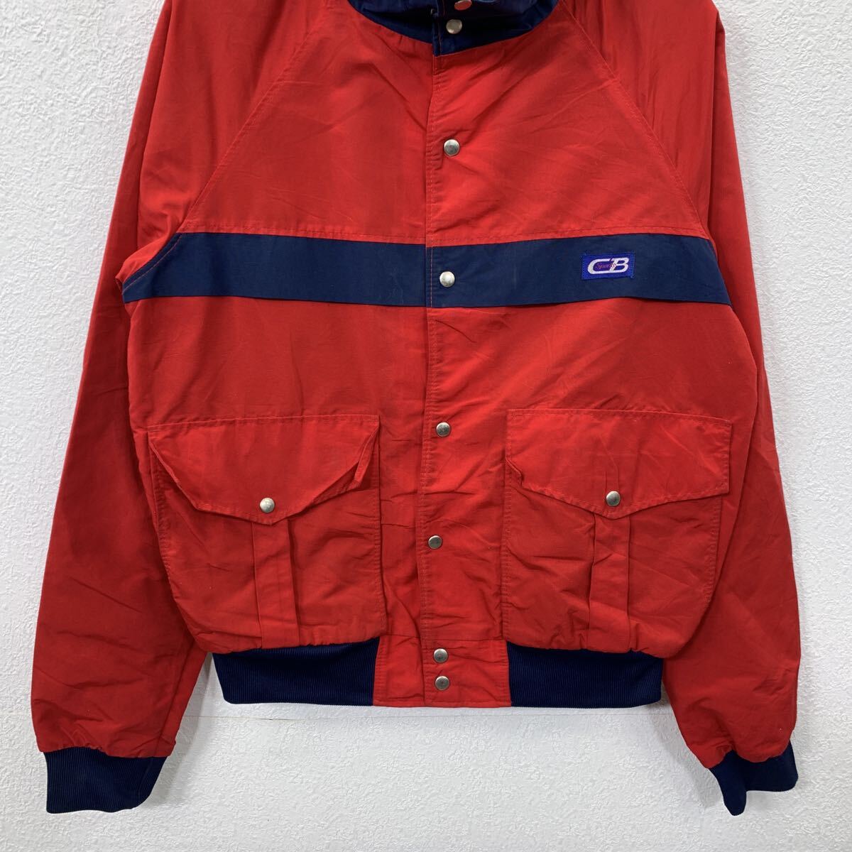 【中古】【古着】 CB SPORTS ナイロンジャケット M マルチカラー レッド ネイビー CBスポーツ ボタンダウン スポーティ アウター 冬物 a711-6040