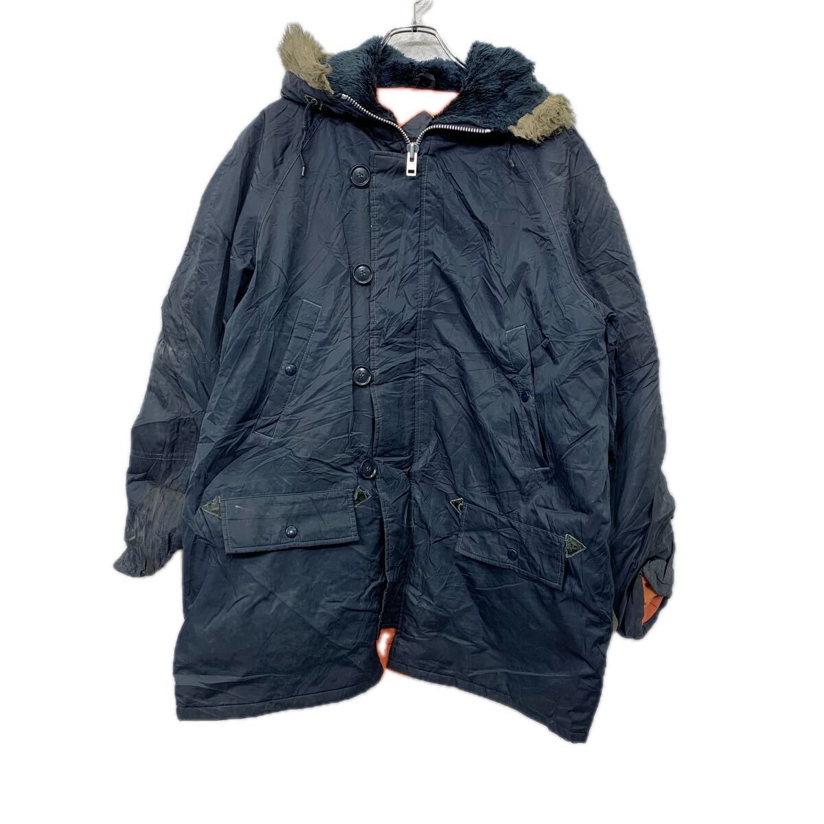 アメリカから輸入した古着になります。コンディションC全体的に汚れがあります。サイズ表記サイズ44（XL位）実寸サイズ（cm）着丈 86裄丈 90身幅 66-----------------------------------※コンディション...