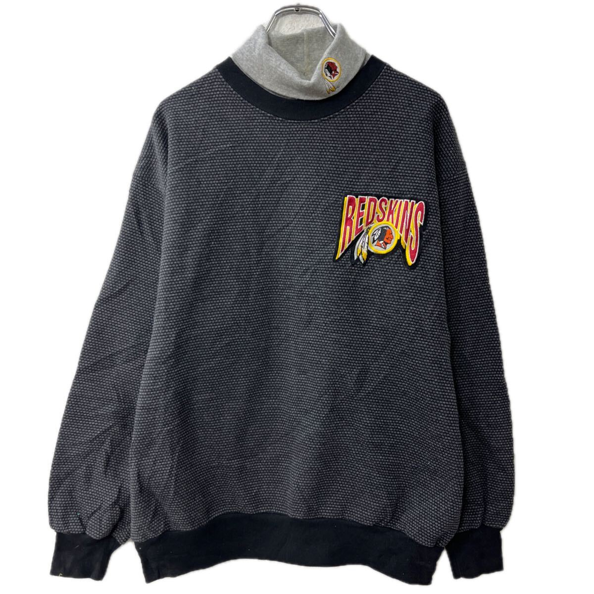 【中古】【古着】 USA製 Majestic プリントスウェット トレーナー L ブラック グレー マジェスティック タートルネック トップス 秋物 a712-5994