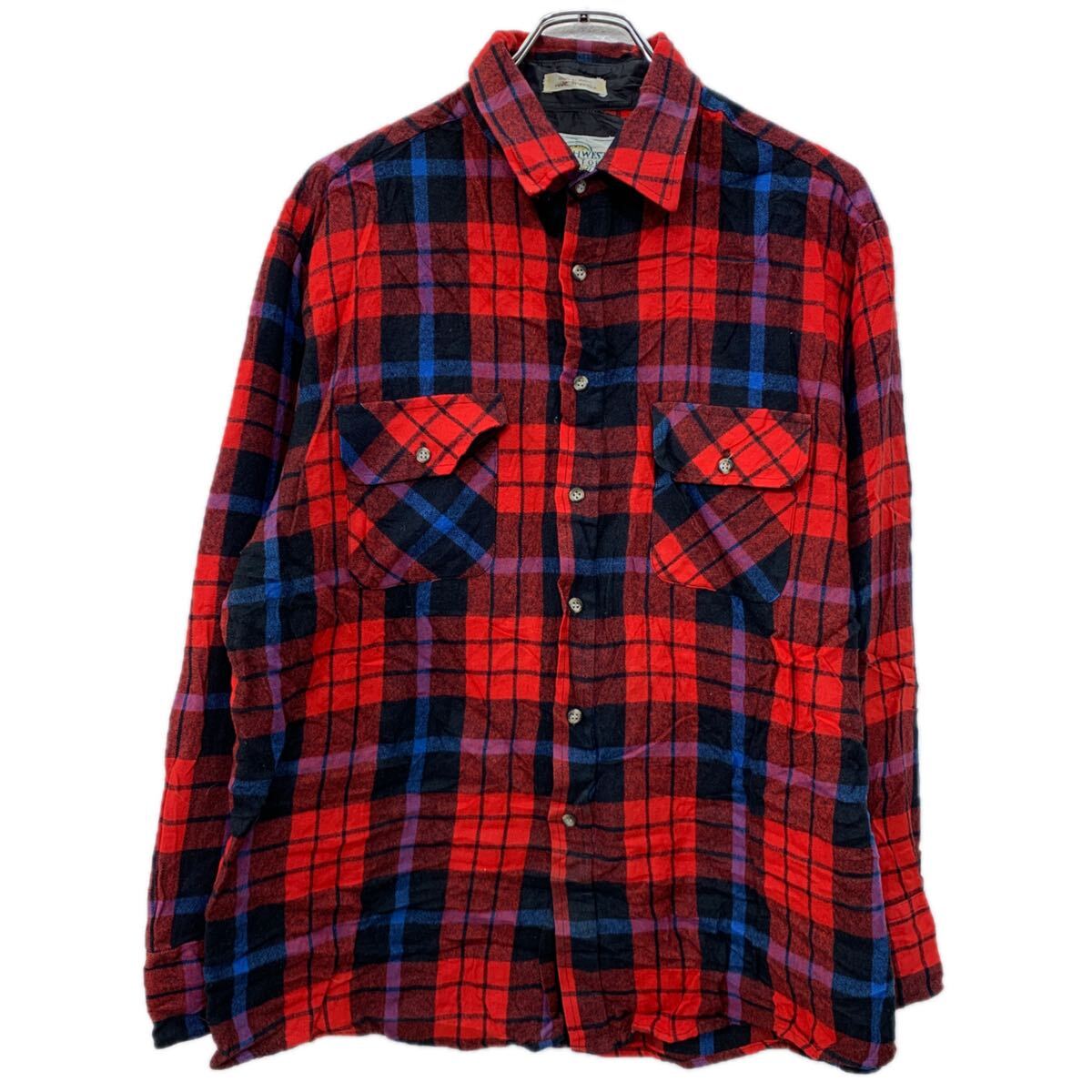 【中古】【古着】 NORTHWEST TERRITORY 長袖 ネルシャツ M〜 レッド マルチカラー ボタン 胸ポケット チェックシャツ アクリル100% 秋物 a712-6106