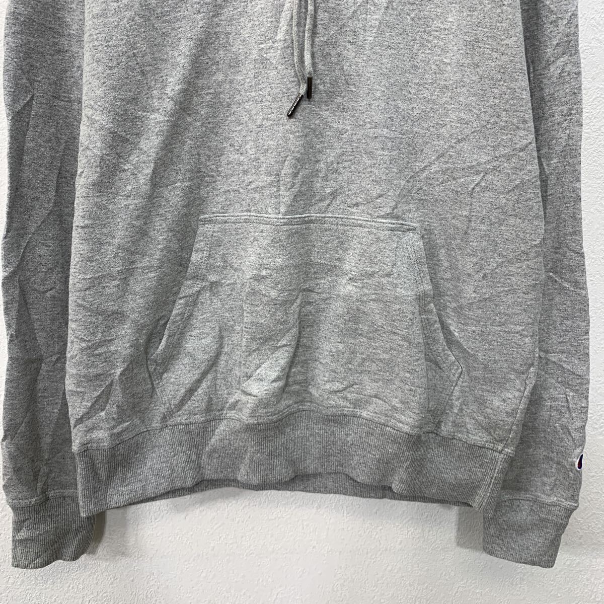 【中古】【古着】 Champion プリントスウェット パーカー M グレー チャンピオン プルオーバー フーディー スウェット ワンポイント 秋物 a712-6246