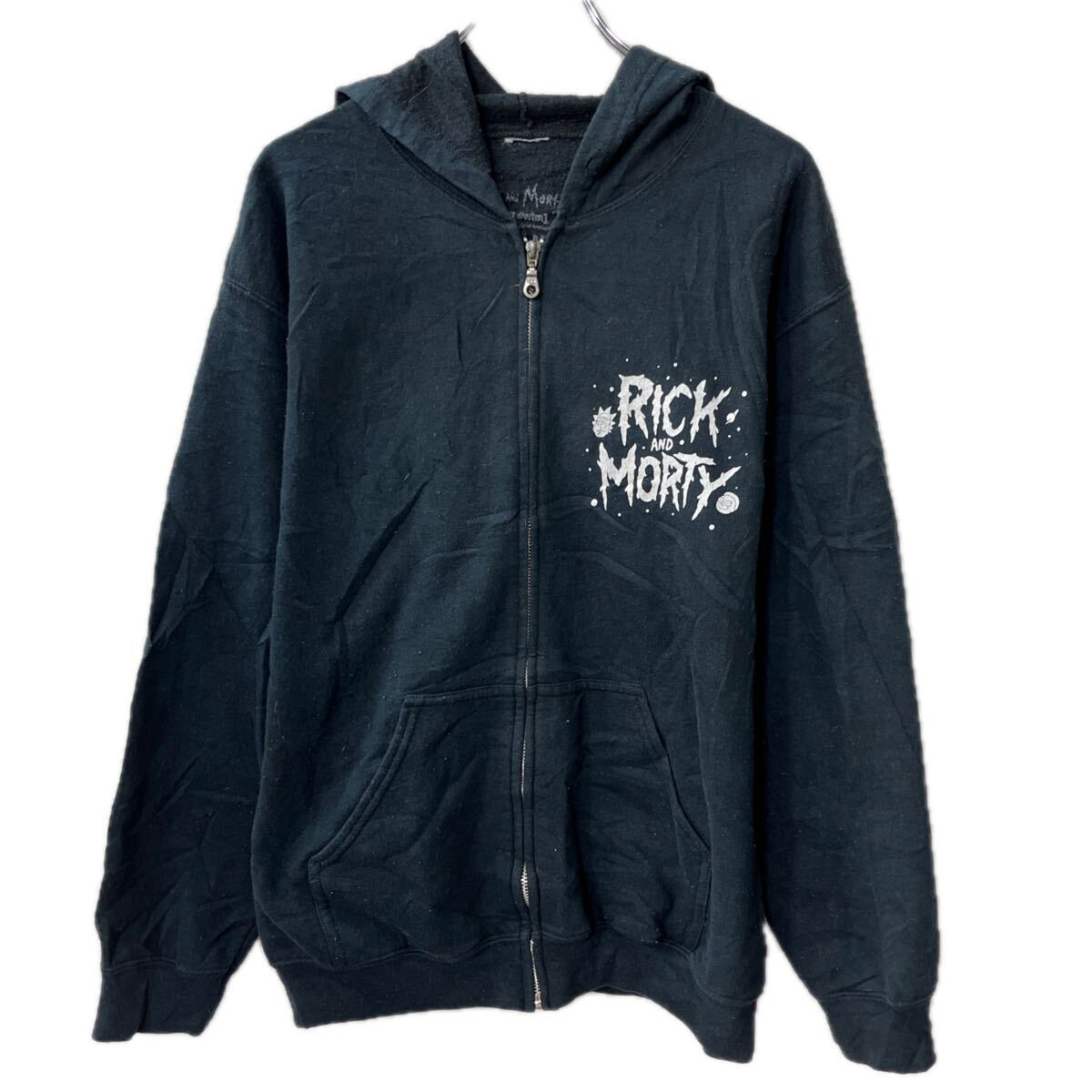 【中古】【古着】 RICK AND MORTY キャラクタースウェット パーカー M ブラック フーディー ジッアップ プリント トップス 秋物 ブラック a712-6611