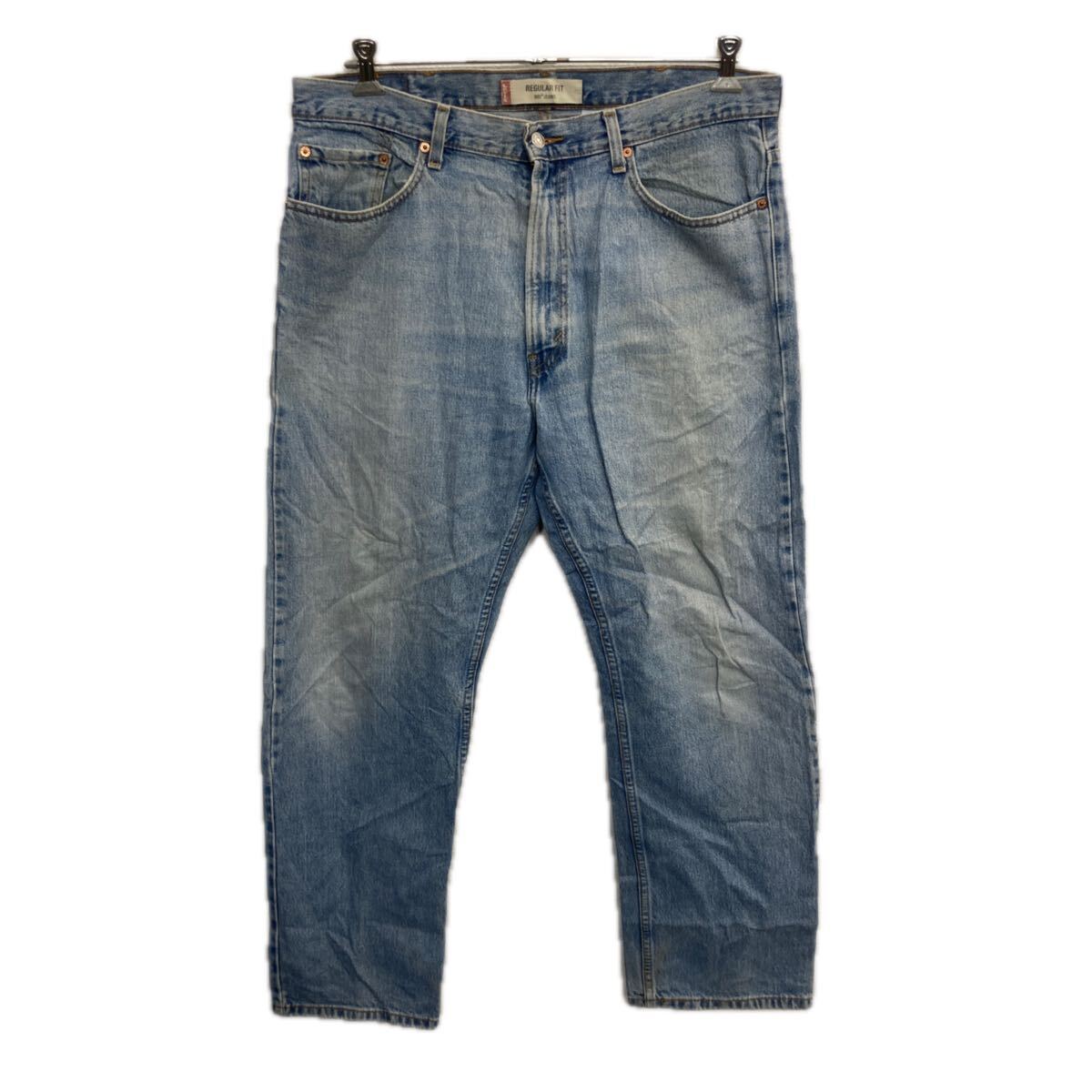 アメリカから輸入した古着になります。コンディションB〜C前身頃、後身頃に汚れがあります。サイズ表記サイズ38×30実寸サイズ（cm）ウエスト 96cm股下 76cmワタリ幅 35cm裾幅 24cm-----------------------------------※コンディション・ランクA-デッドストックや未使用に近い状態B-使用感はあるが綺麗な状態C-使用感があり多少の汚れがある状態D-使用感があり汚れや破れがある状態上記ランクは弊社基準でのランク付けとなります。あくまでも参考として頂き、詳細は画像をご確認の上、ご購入ください。また、見落としによる目立たない穴、ほつれ、破れ、汚れ等のダメージ品が混入している場合もございますことをご理解の上、ご購入をお願い致します。・保管上の折りジワと、ベール品によるシワはご容赦下さい。・状態に特に敏感な方のご入札はご遠慮下さい。※サイズ・表記サイズは商品に記載されているサイズです。・海外規格の為、基本的には大きめのサイズ感となりますが、詳細は実寸をご参照ください。・素人採寸の為、誤差についてはご容赦下さい。・着用感につきましては普段着用されているものとの実寸を比較して参考にされてください。※発送・佐川急便で発送します。・沖縄及び一部離島へはヤマト運輸で発送する場合があります【ご注意】・ご購入後はノークレーム＆ノーリターンにて、お願い致します。（返品は一切お受けできません。）・古着、usedの特性等を充分にご理解頂ける方のご購入に限らせて頂きます。 古着にご理解の無い方、状態に特に敏感な方のご購入はご遠慮下さい。・サイズ感につきましては普段着用されているものとの実寸を比較して参考にされてください。・できるだけ現物に近い色味をお伝えできるように気を付けておりますが、撮影環境や使用するモニターによっては、商品と画像に色誤差が生じますことをご了承ください。【営業について】誠に勝手ながら、土曜、日曜、祝日、年末年始、ゴールデンウィーク、お盆はお休みとさせて頂きます。また、お客様へのご対応時間は基本的には営業日の10:00〜17：00までになります。ご対応時間外や休業日にご落札いただいた商品や、ご質問など、頂いたご連絡への返信が滞る場合がございます。ご連絡、発送は休業明けより順次行っていきますのでご了承よろしくお願いいたします。20251230-0