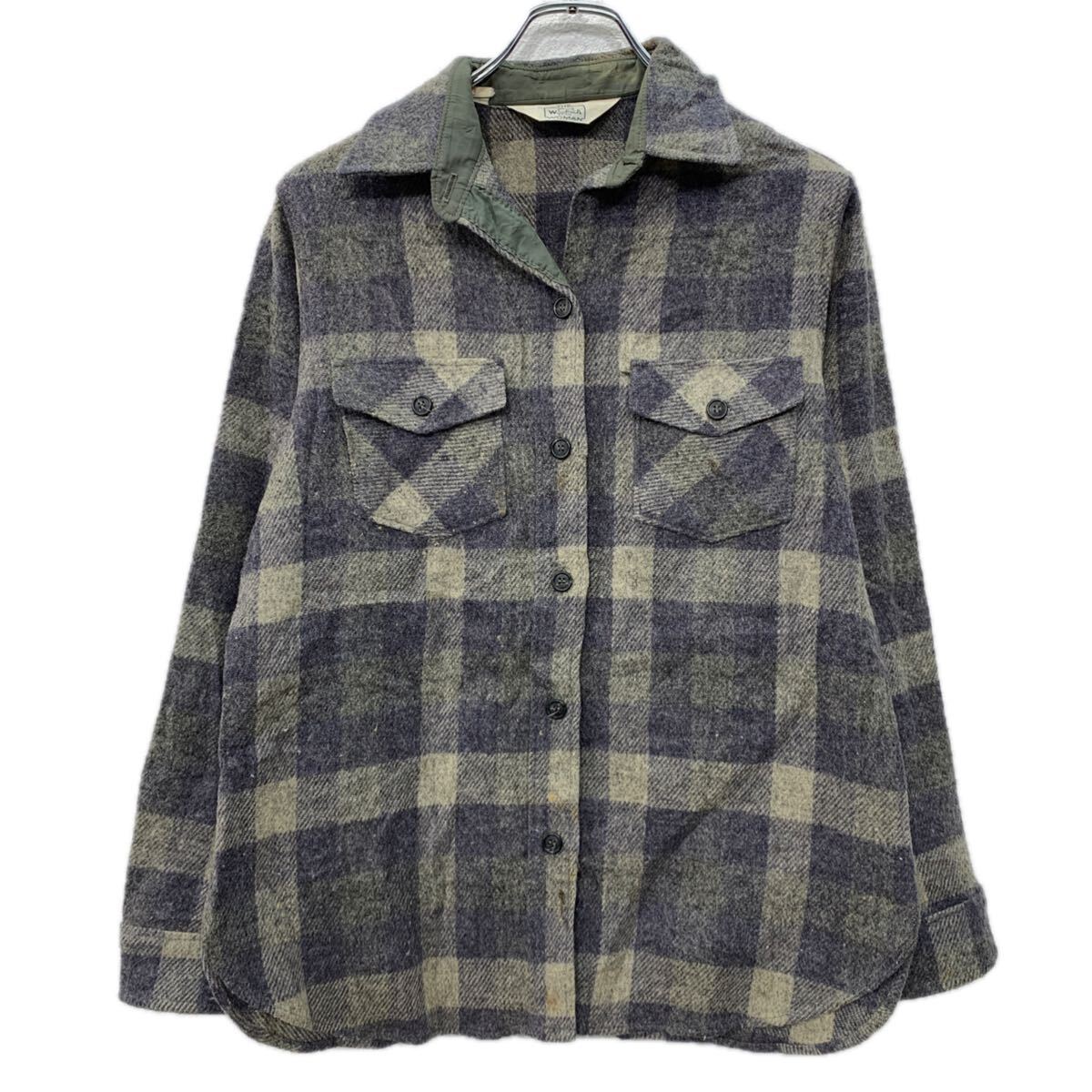 アメリカから輸入した古着になります。コンディションC前身頃に汚れ、所々に擦れがあります。第一ボタン紛失サイズ表記サイズ14実寸サイズ（cm）着丈 69肩幅 40身幅 53袖丈 59------------------------------...